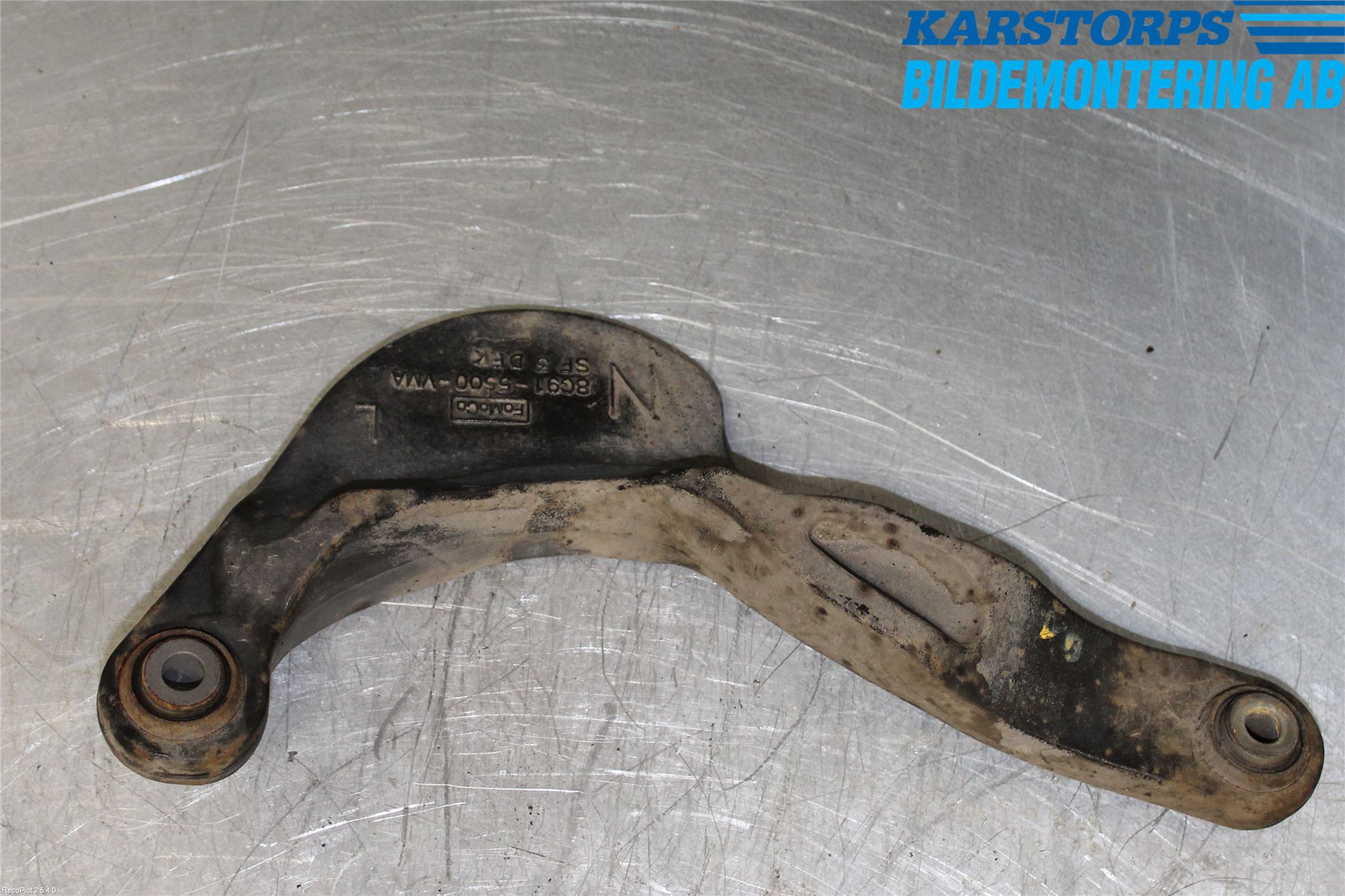 Volvo V70 08-13 Bärarm Bak Övre Vänster