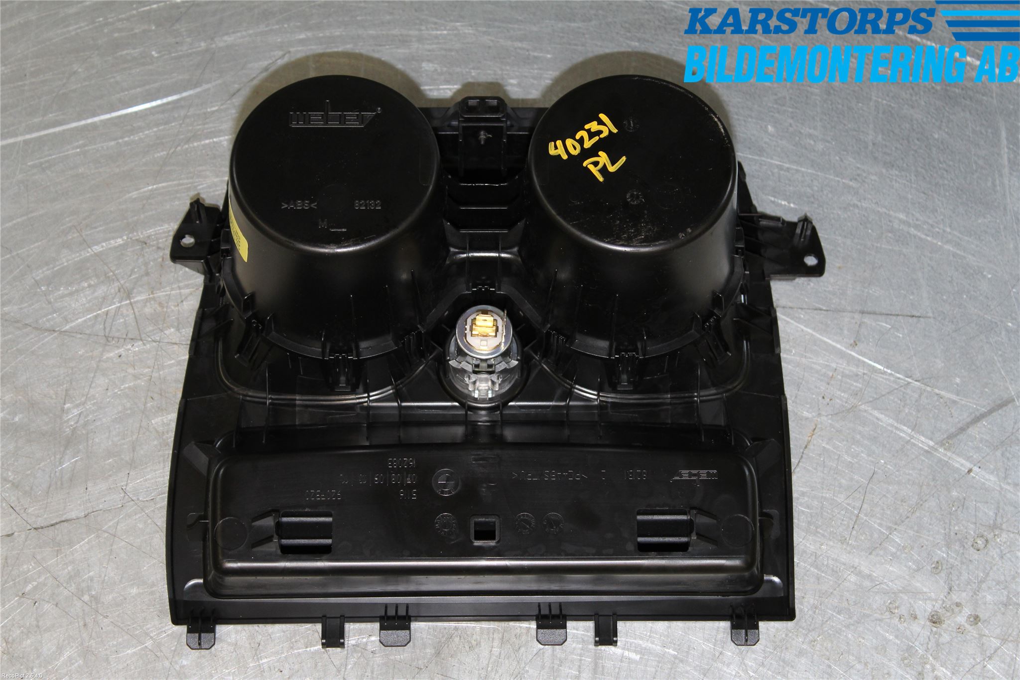 BMW 1 F20/F21 11-19 Mugghållare