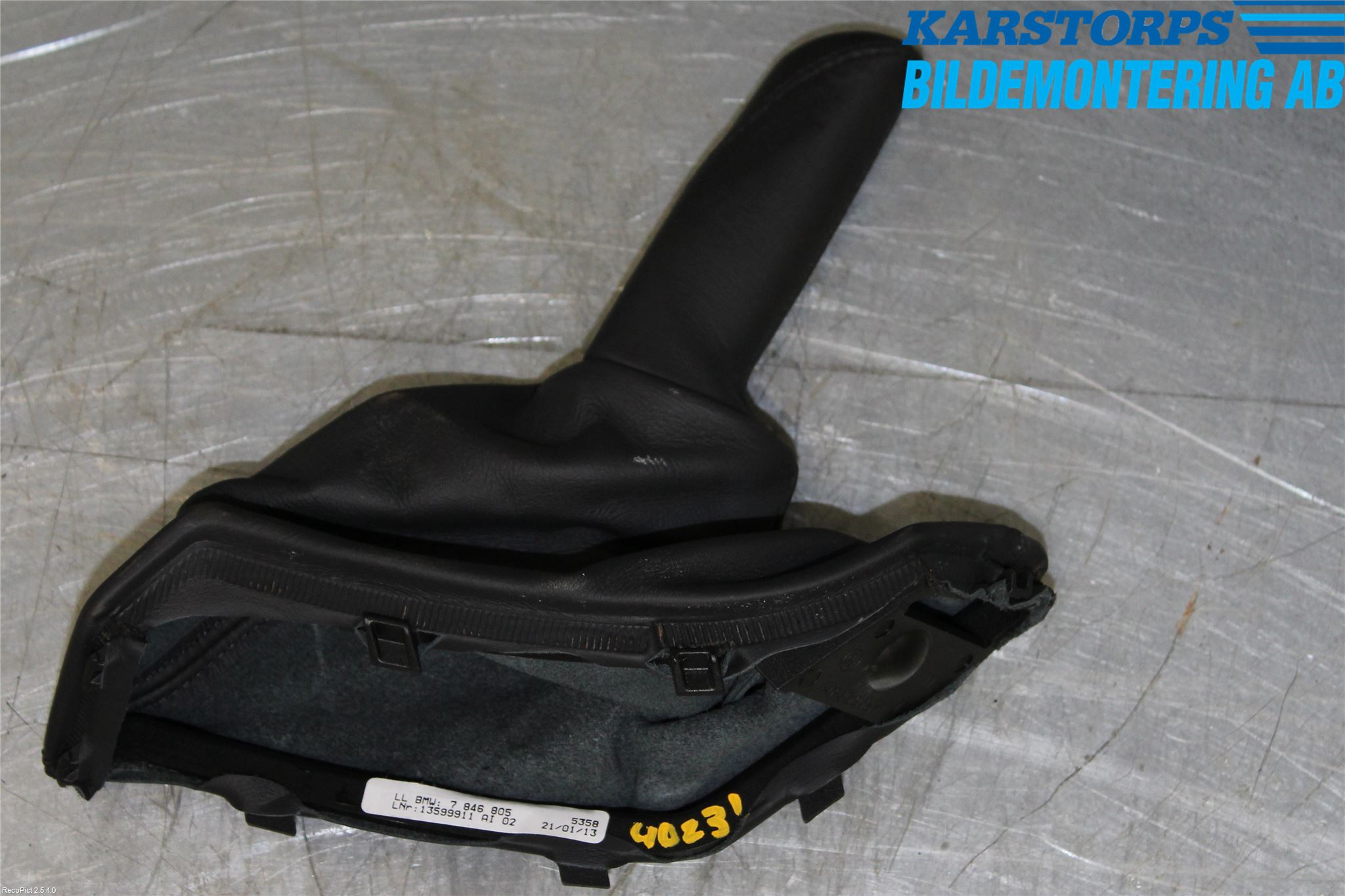 BMW 1 F20/F21 11-19 Handbromsspak Damask-Skydd