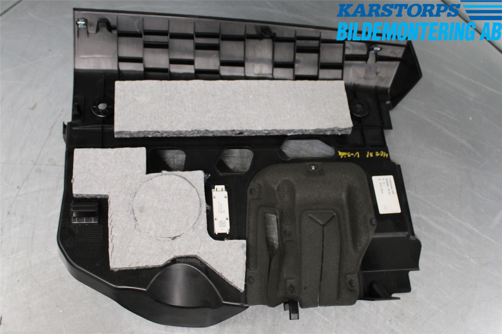 BMW 1 F20/F21 11-19 Instrumentbräda Sparkskydd