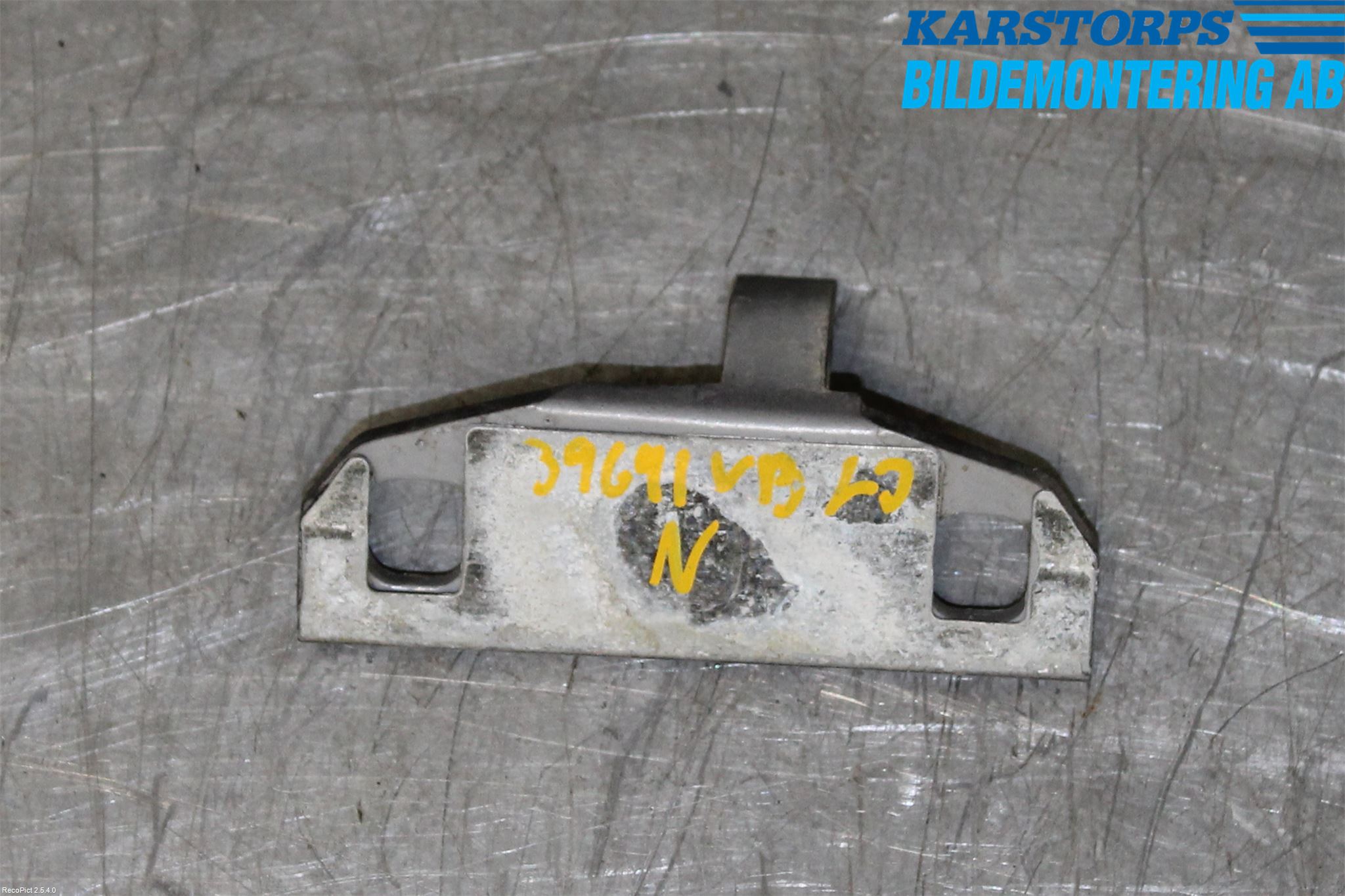 Volvo V70 08-13 Dörrgångjärn