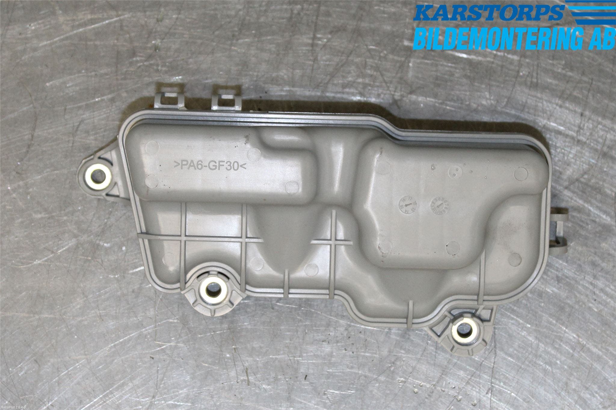 Volvo V60 14-18 Vacuumtank