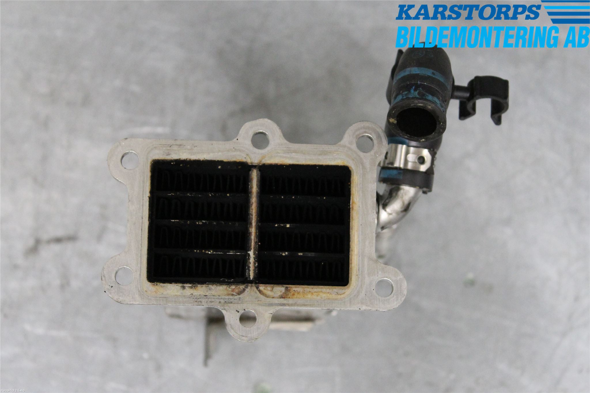 Mercedes-Benz MB E-KLASS (W212) 09-16 Avgaskylare