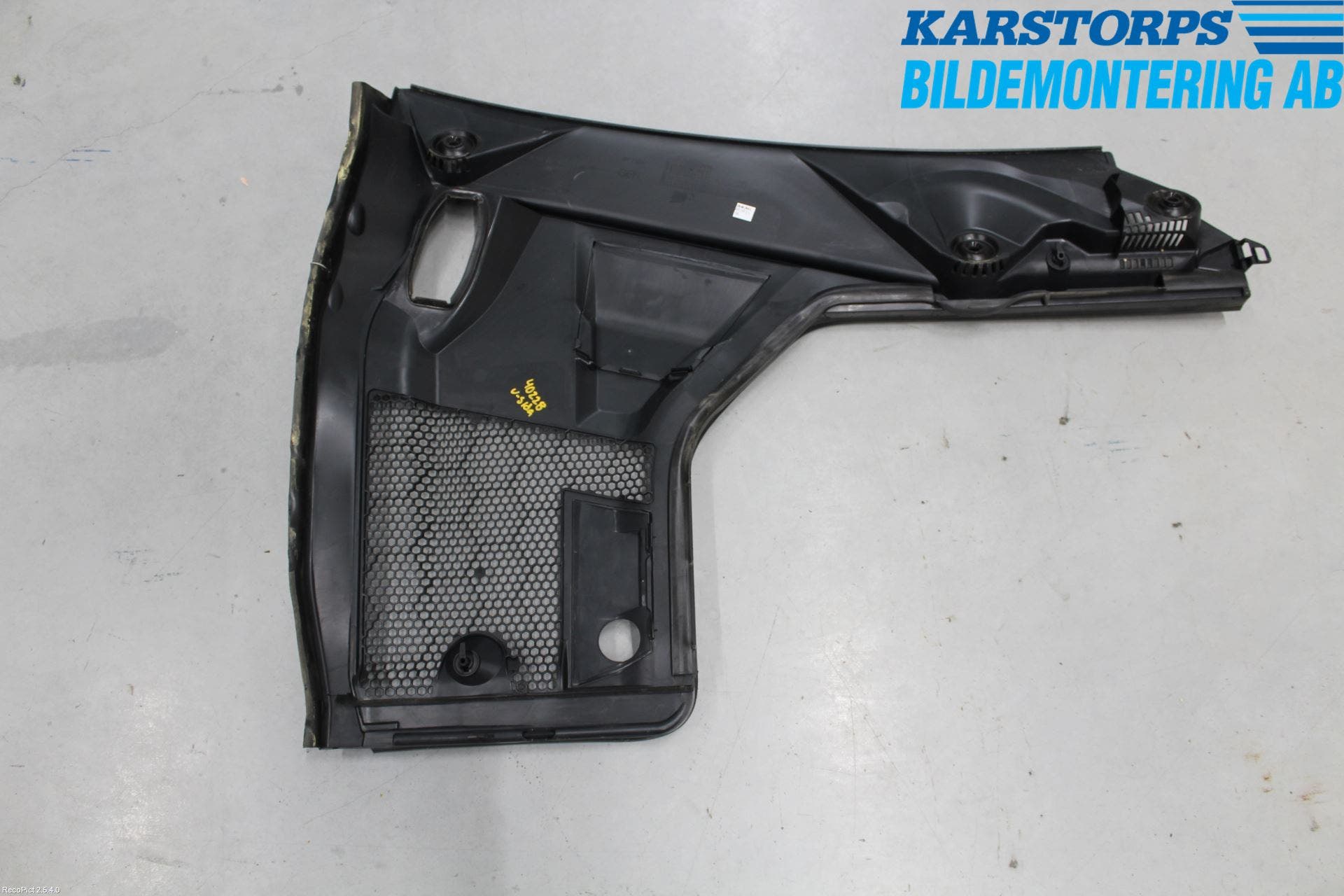 Mercedes-Benz MB C-KLASS (W205) 14-21 Torpedplåt-Torpedplast
