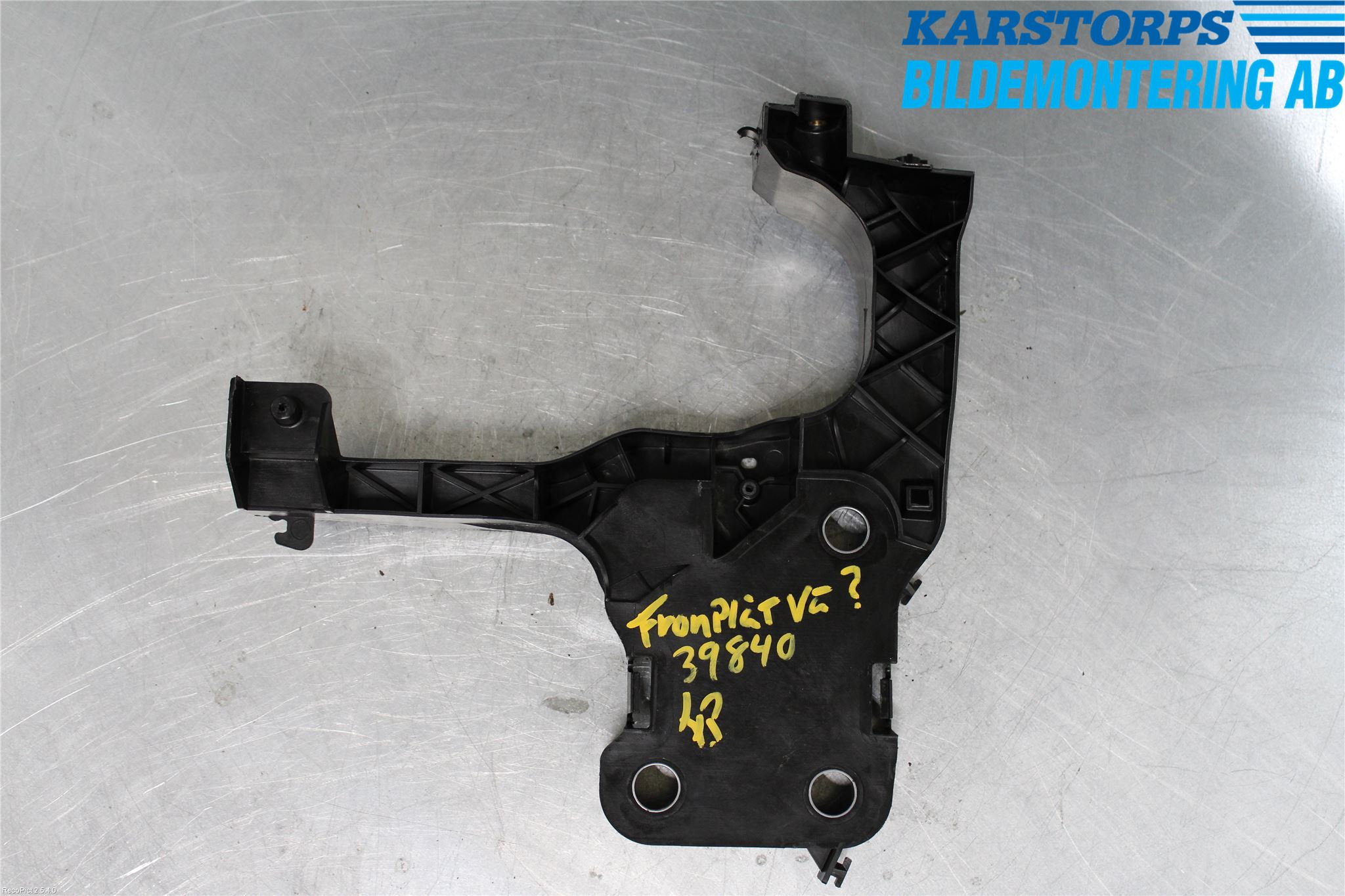 Renault MÉGANE II  03-05 Strålkastarsarg Vänster