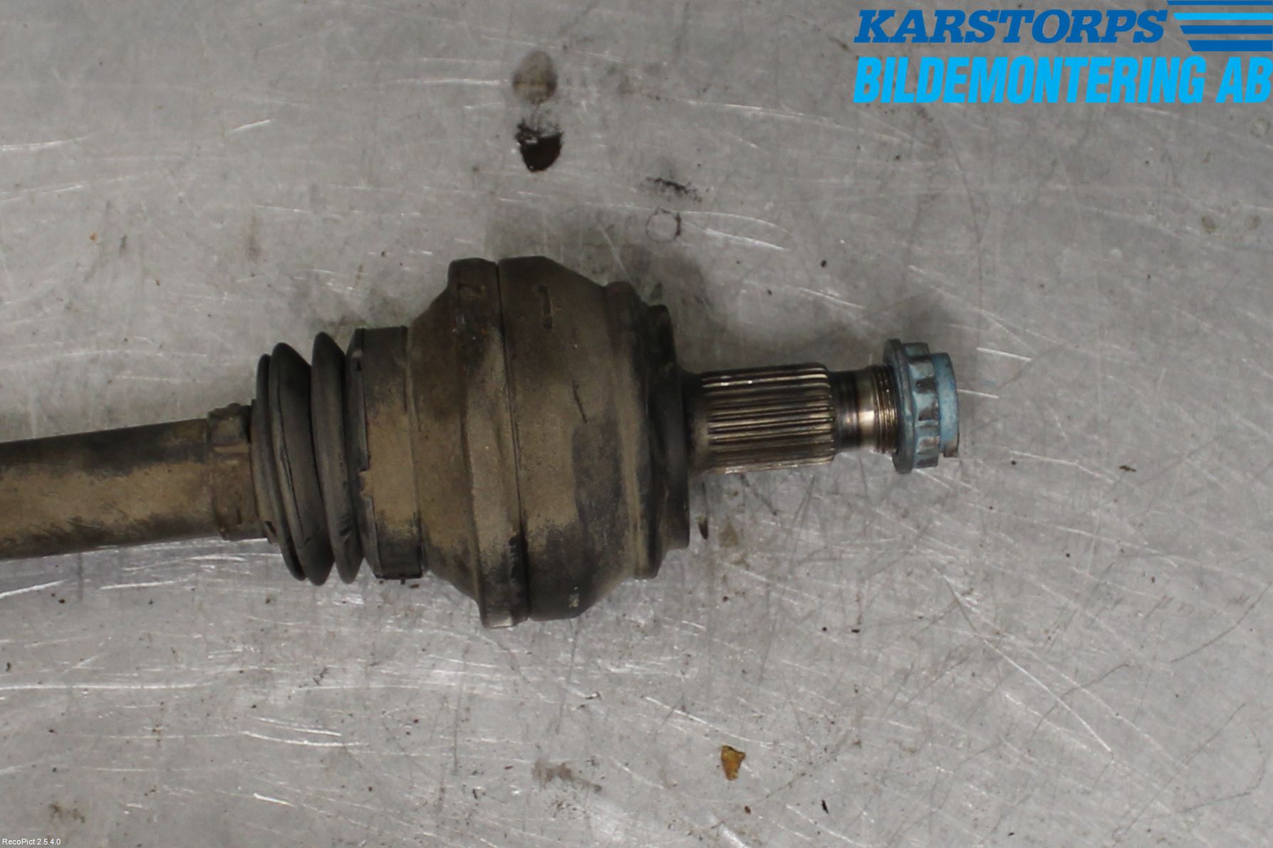 Mercedes-Benz MB C-KLASS (W205) 14-21 Drivaxel Bak Höger