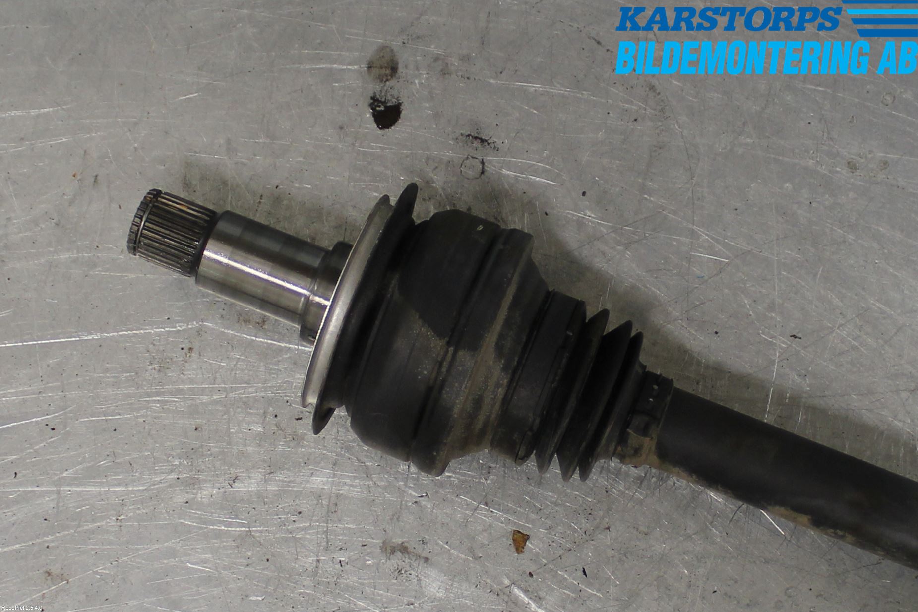 Mercedes-Benz MB C-KLASS (W205) 14-21 Drivaxel Bak Vänster