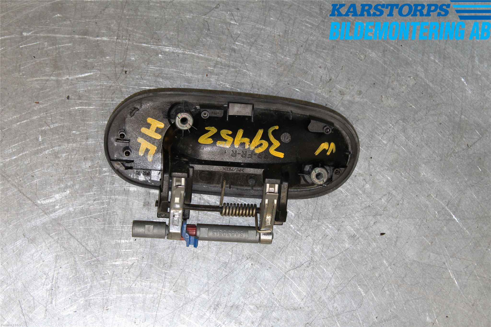 Nissan ALMERA    00-06 Dörrhandtag Yttre Hö