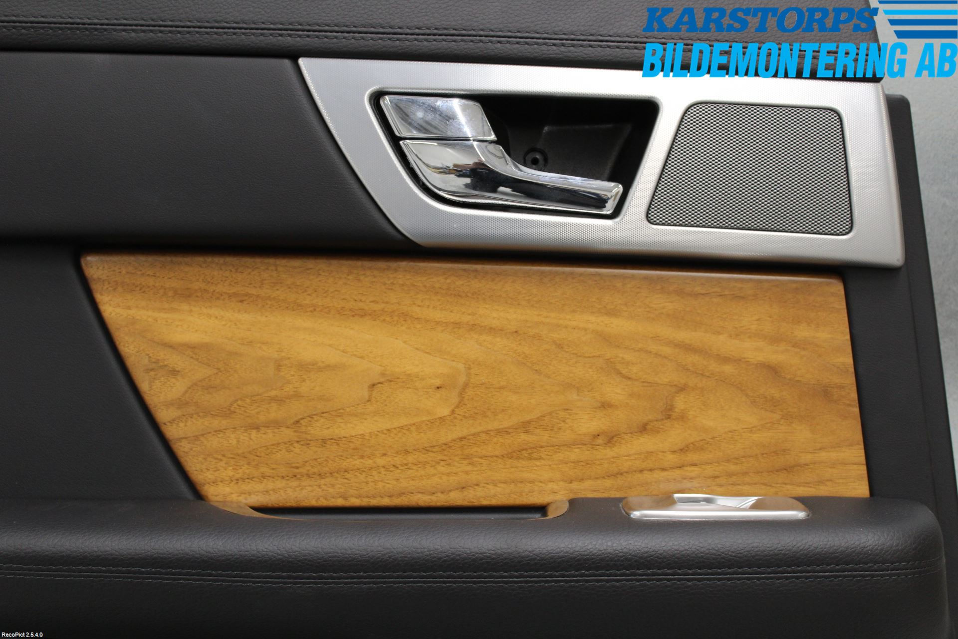 Jaguar XF 08-15 Dörrklädsel Vä