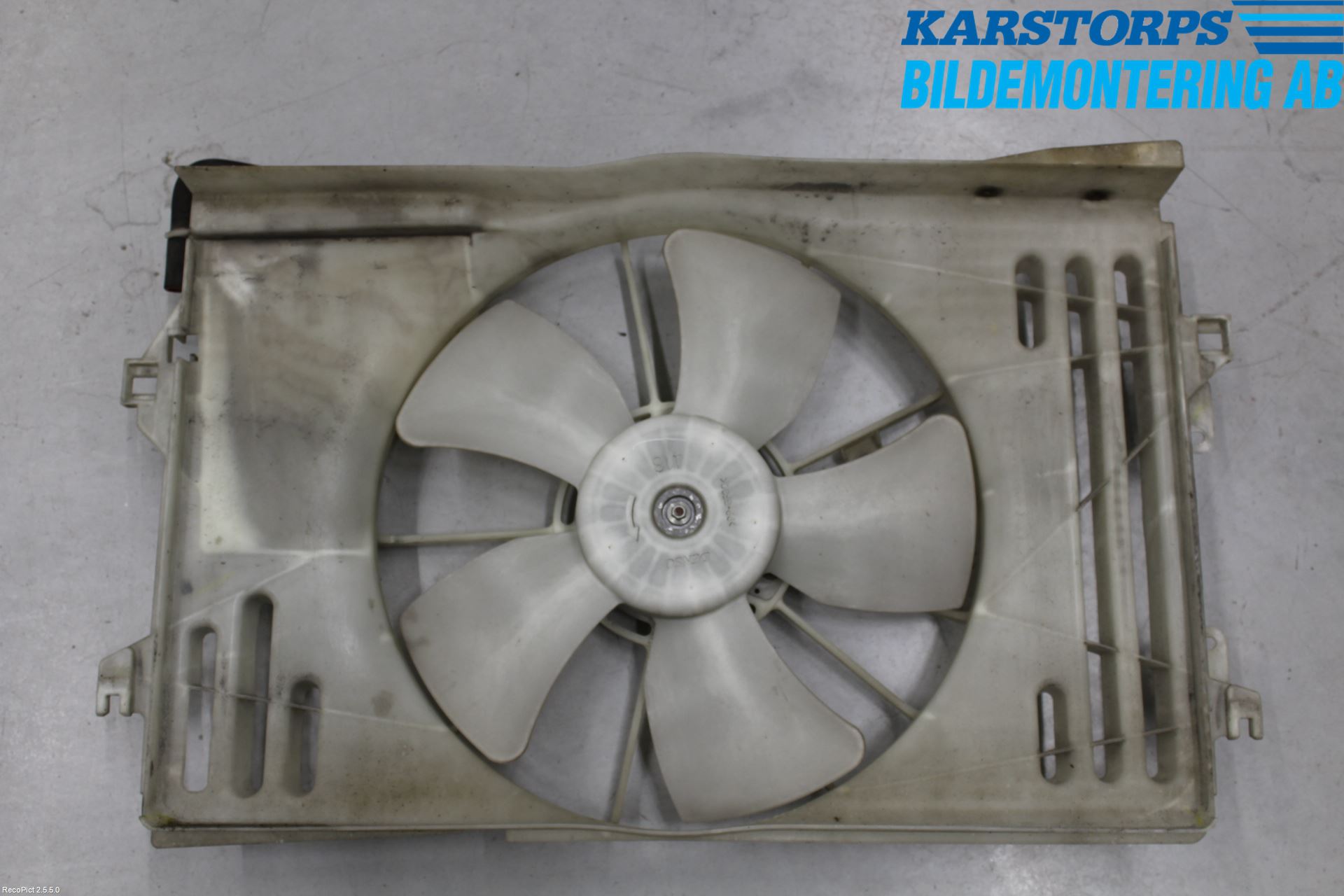 Toyota COROLLA VERSO 04-07 Kylfläkt El