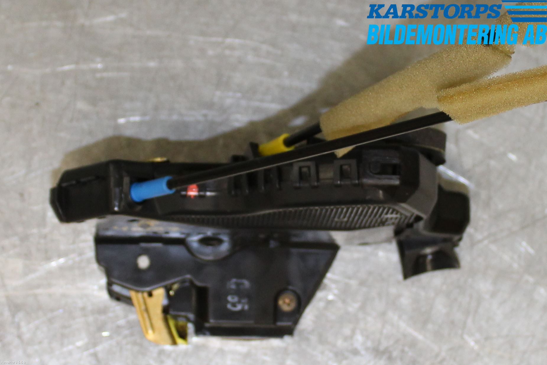 Toyota COROLLA VERSO 04-07 Låskista-Dörrlås