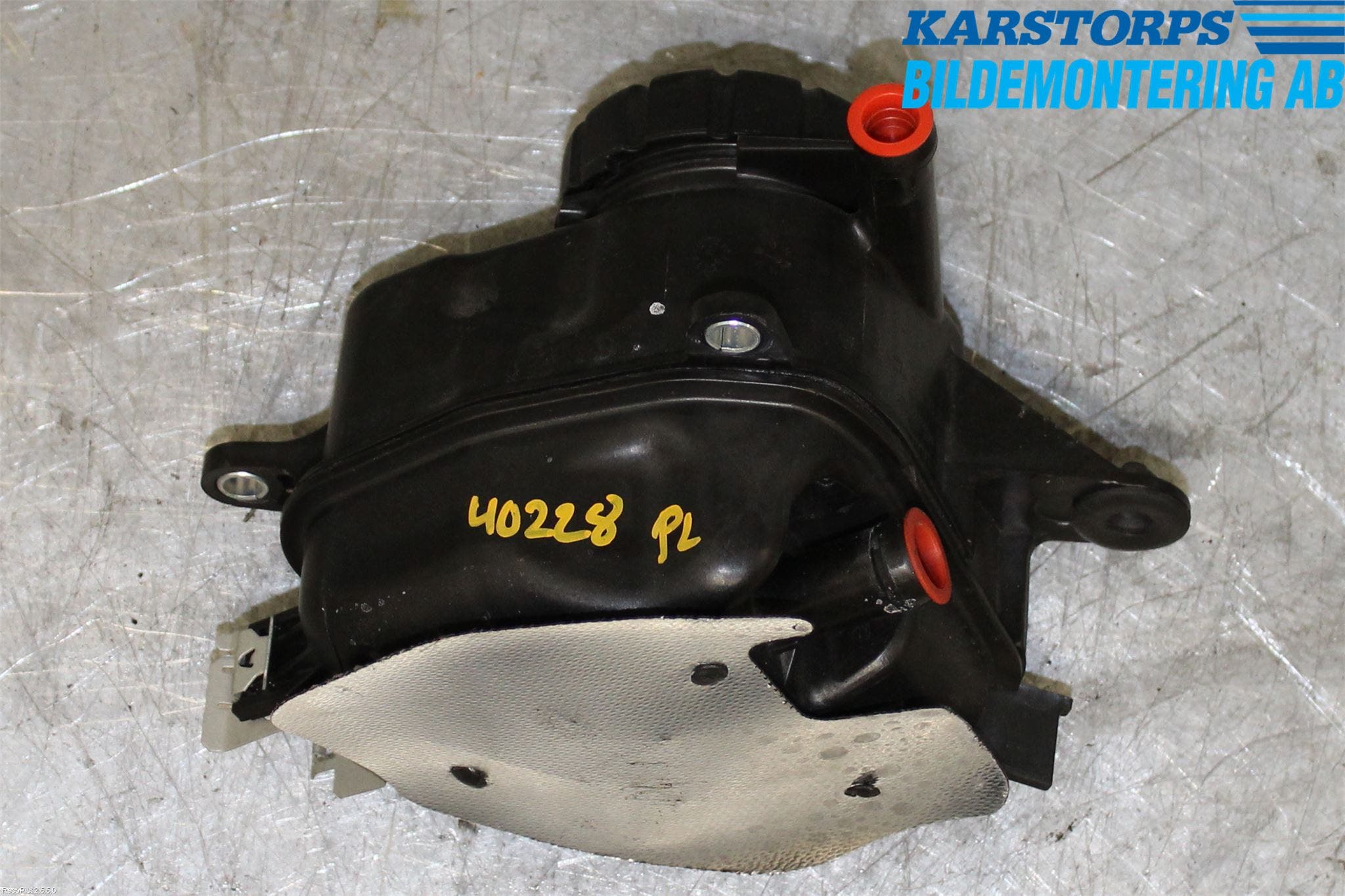 Mercedes-Benz MB C-KLASS (W205) 14-21 Expansionstank