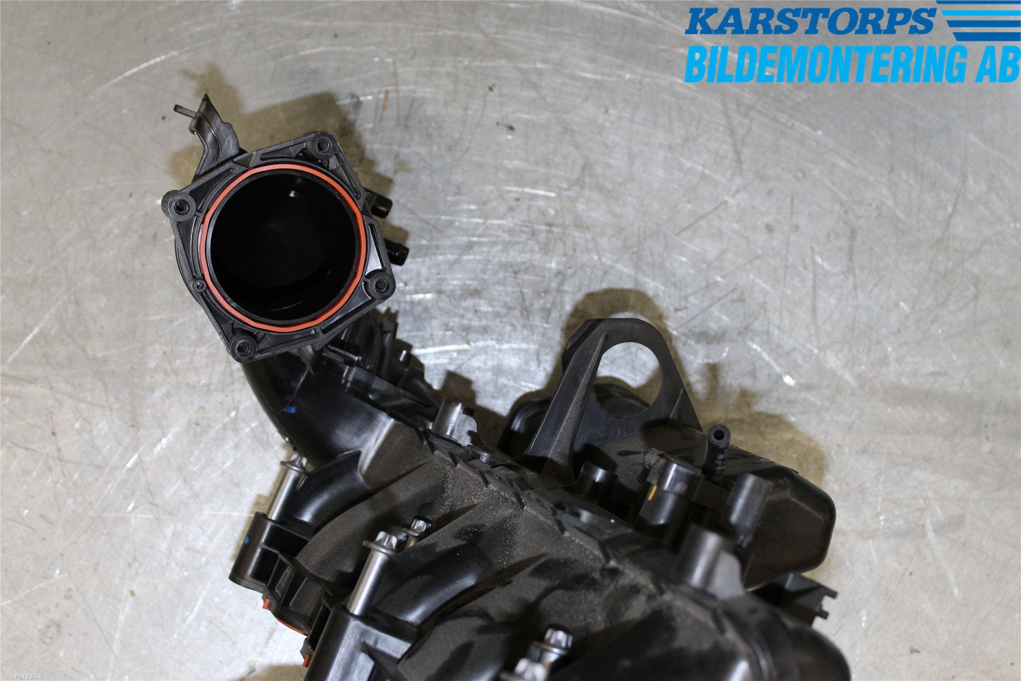 Mercedes-Benz MB C-KLASS (W205) 14-21 Grenrör Insug