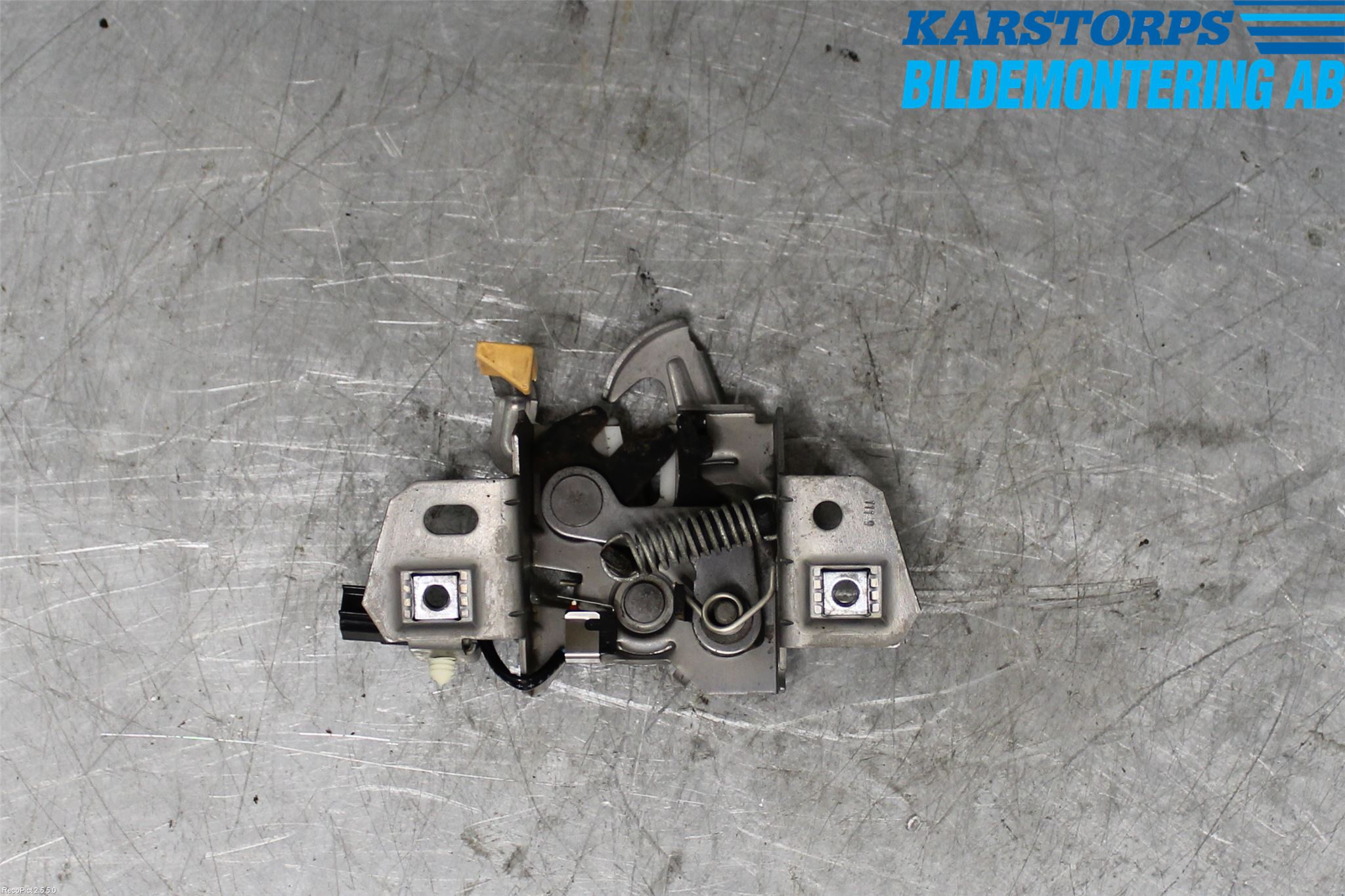 Volvo V50 08-12 Huvlås