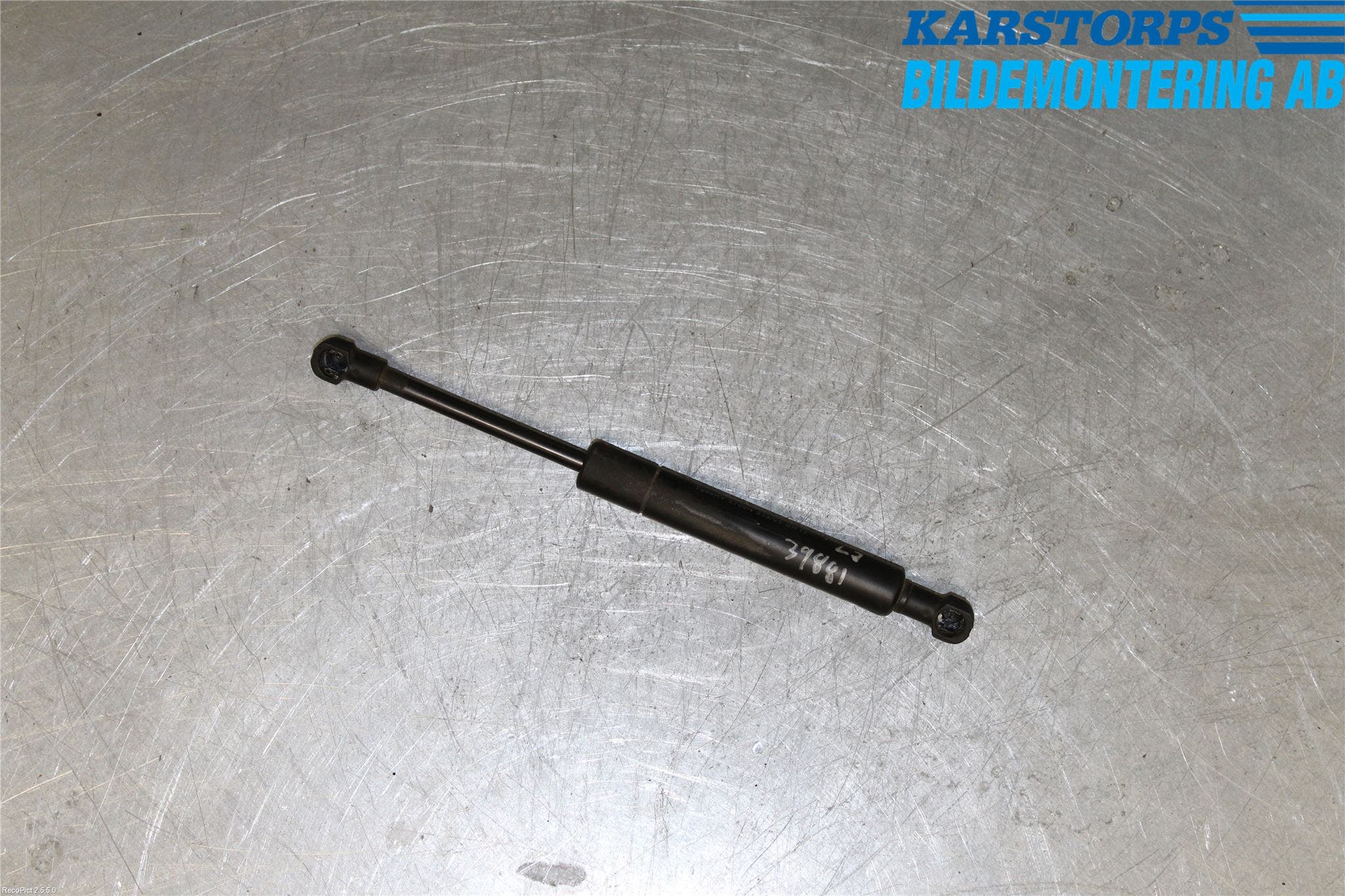 Volvo V70 05-08 Gasfjäder Motorhuv