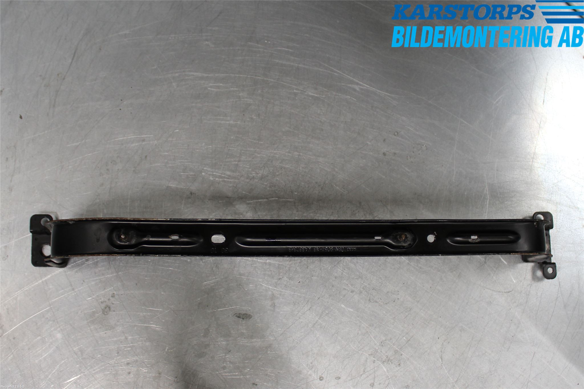 Volvo XC60 09-13 Bränsletanksband