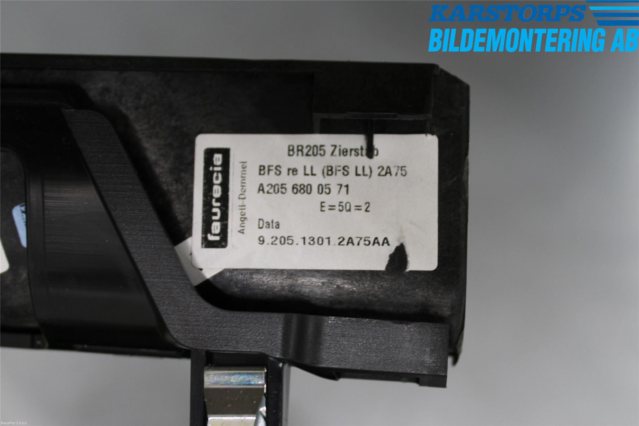 Mercedes-Benz MB C-KLASS (W205) 14-21 Instrumentbräda Inlägg-Dekorlist