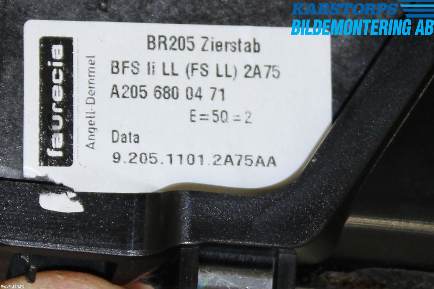 Mercedes-Benz MB C-KLASS (W205) 14-21 Instrumentbräda Inlägg-Dekorlist