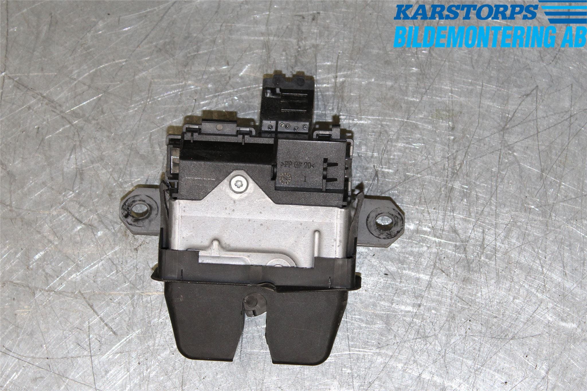 Ford KUGA 08-12 Låskista Baklucka