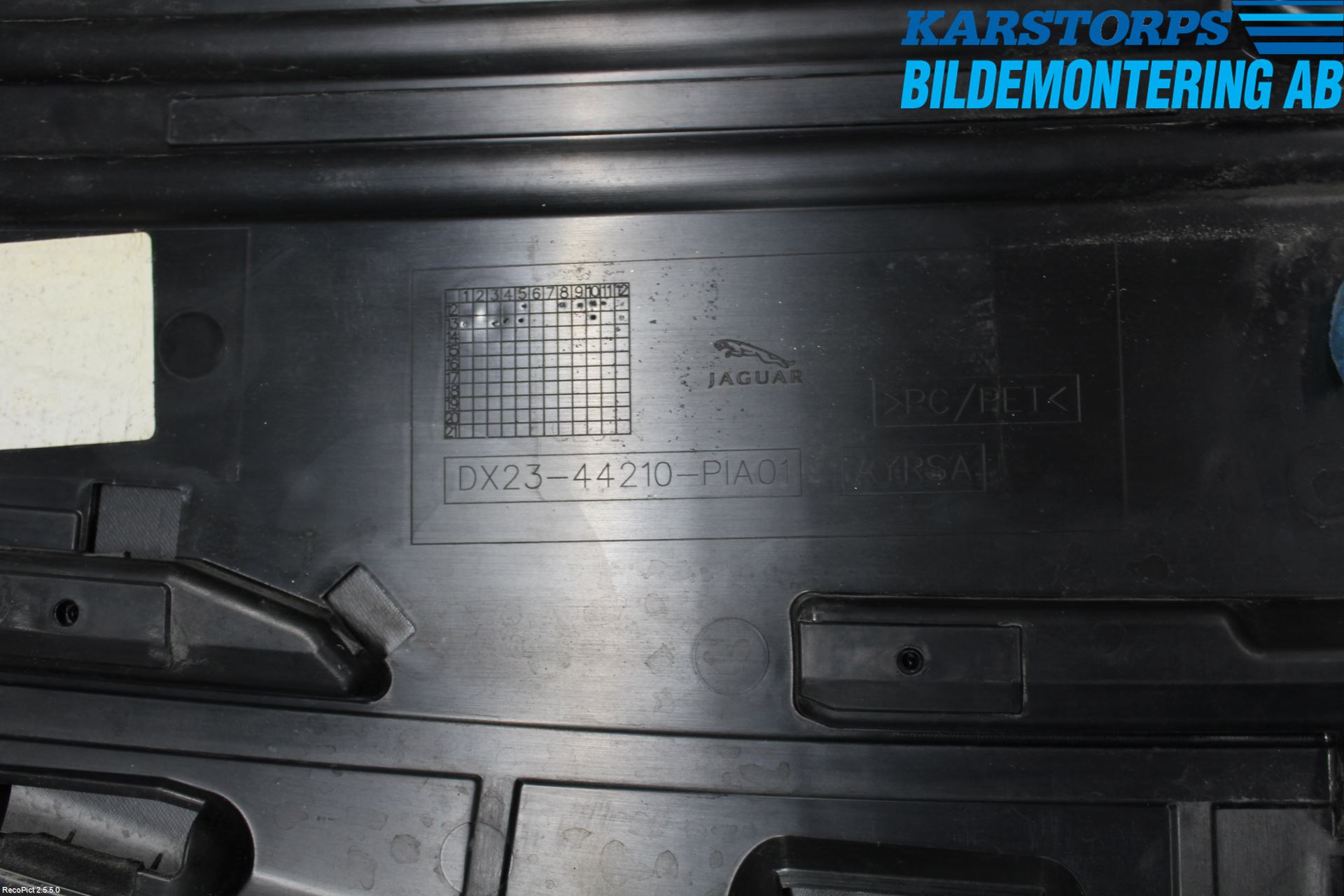 Jaguar XF 08-15 Spoiler Baklucka