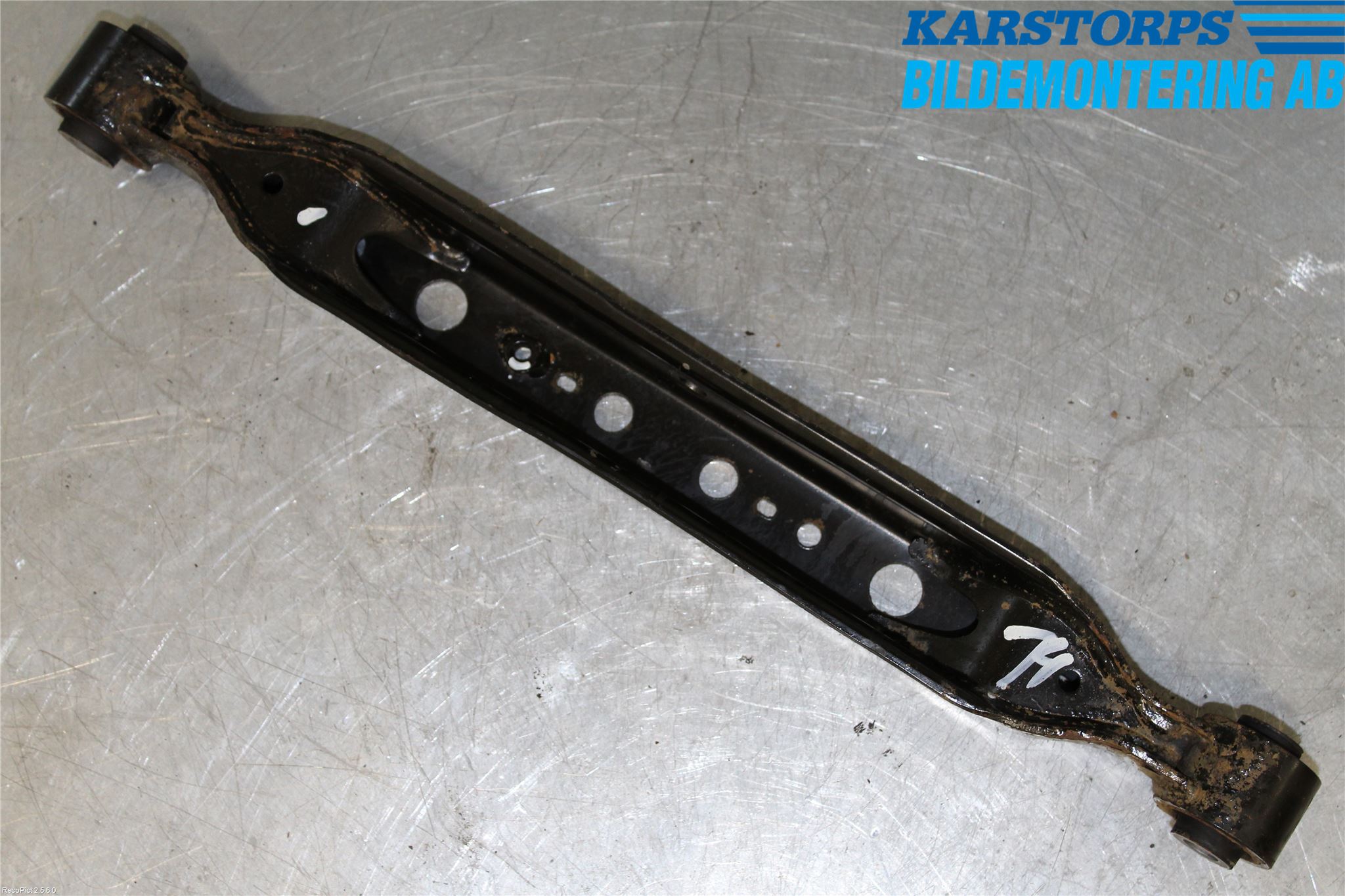 Nissan QASHQAI 10-14 Bärarm Bak Höger