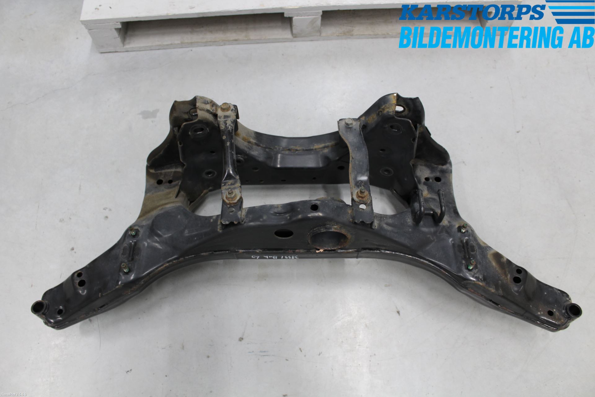 Nissan QASHQAI 10-14 Bakaxelbalk