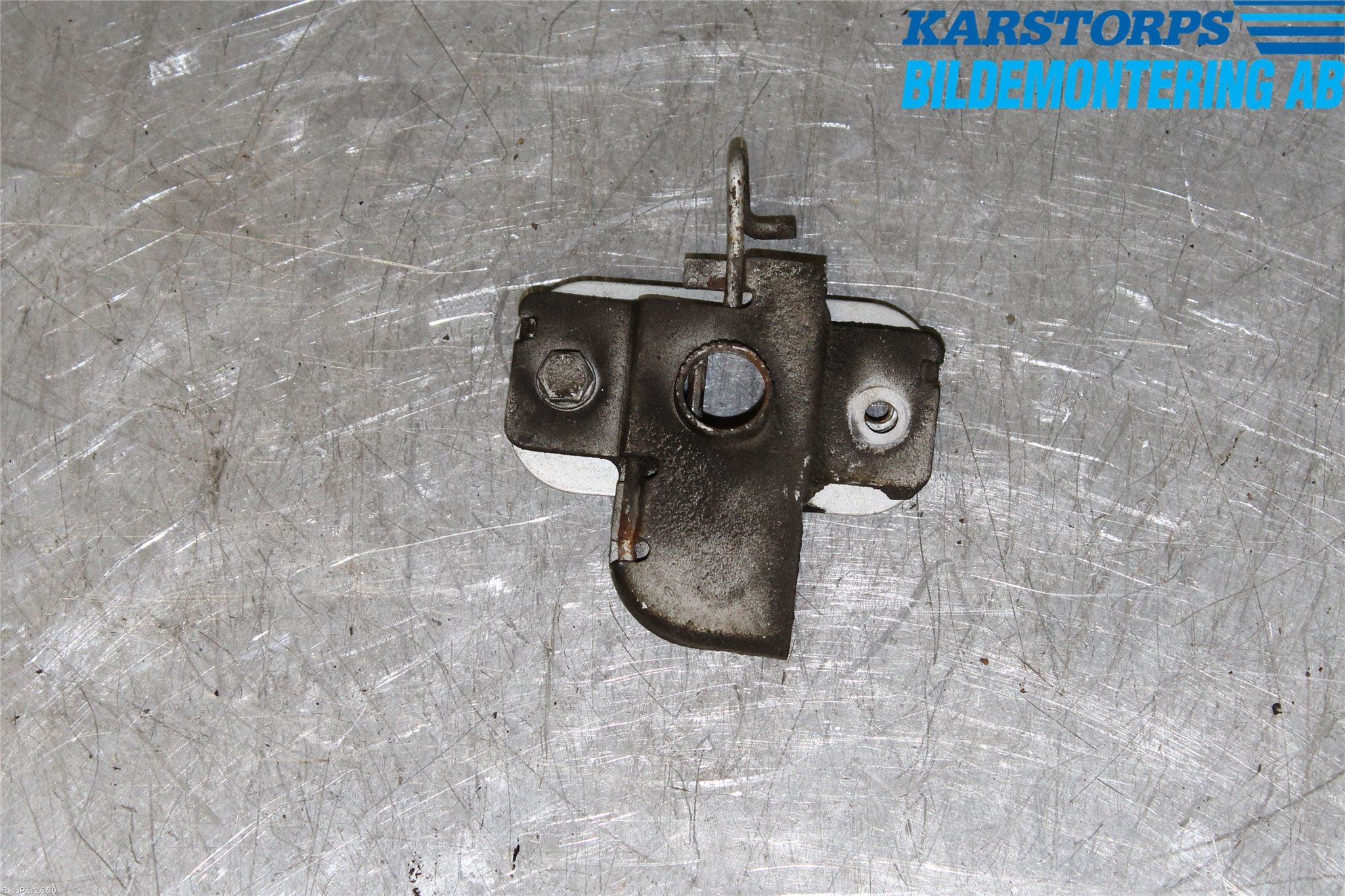 Saab 9-5 06-10 Huvlås