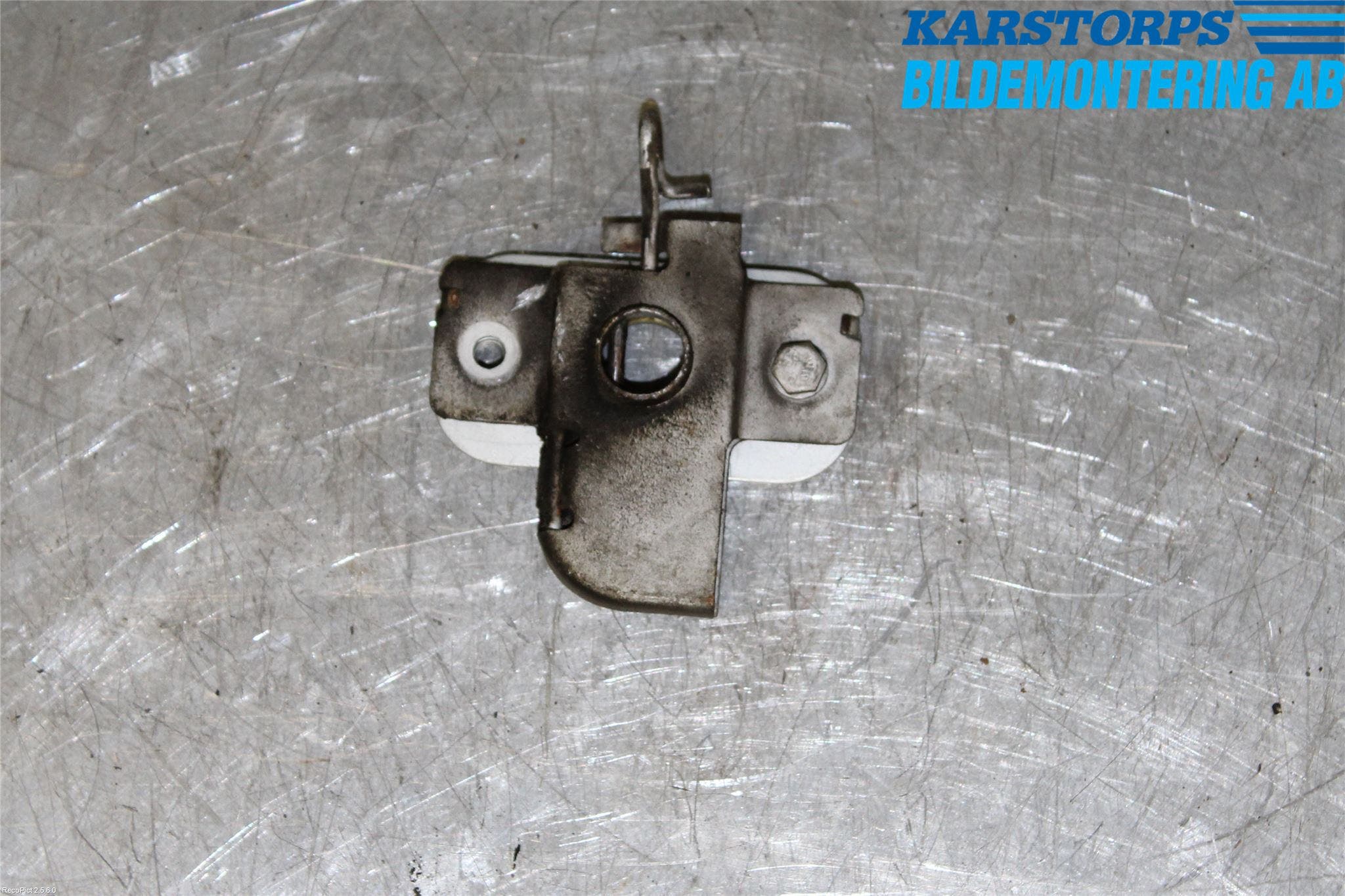 Saab 9-5 06-10 Huvlås