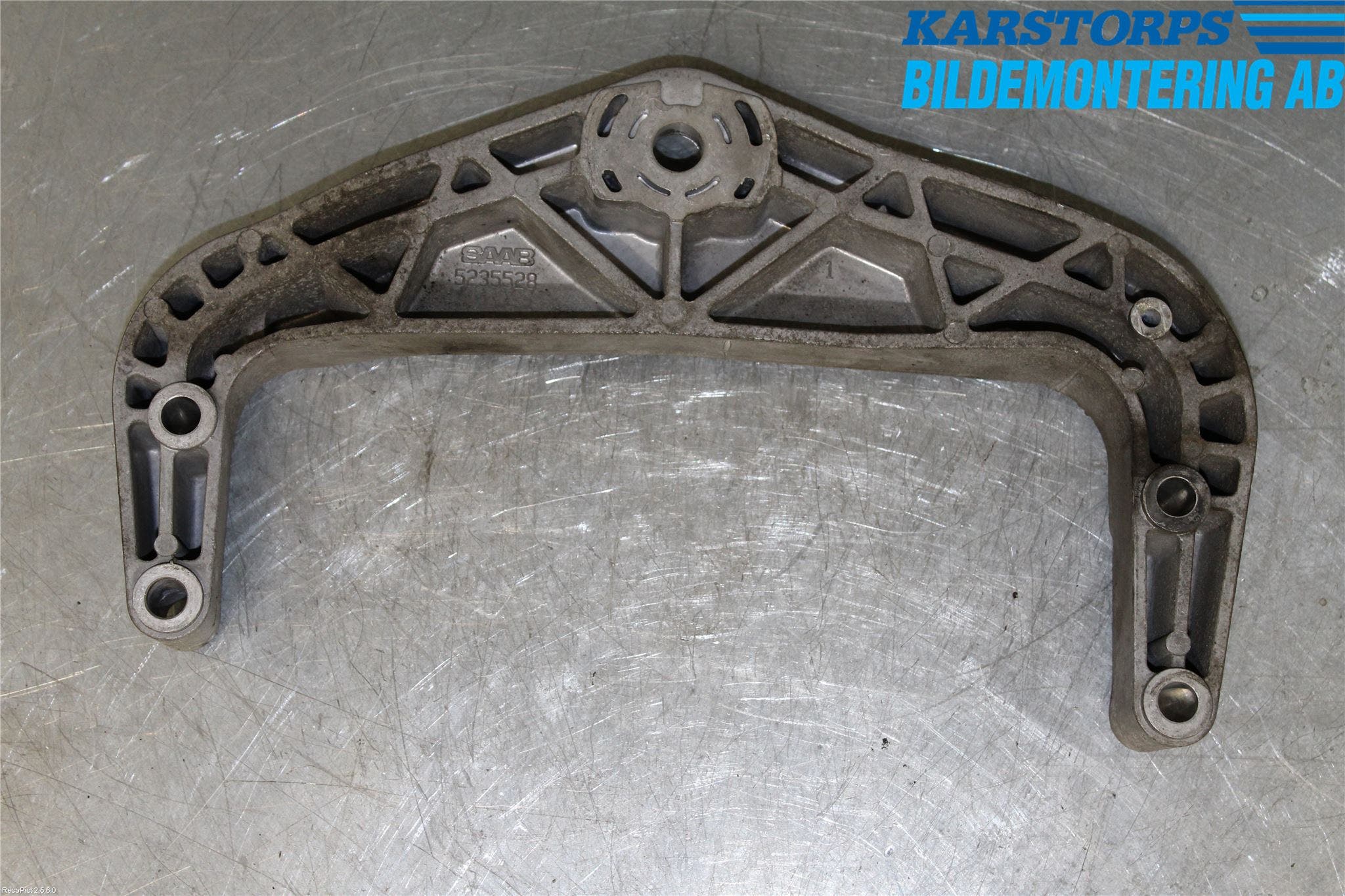 Saab 9-5 06-10 Motorfäste
