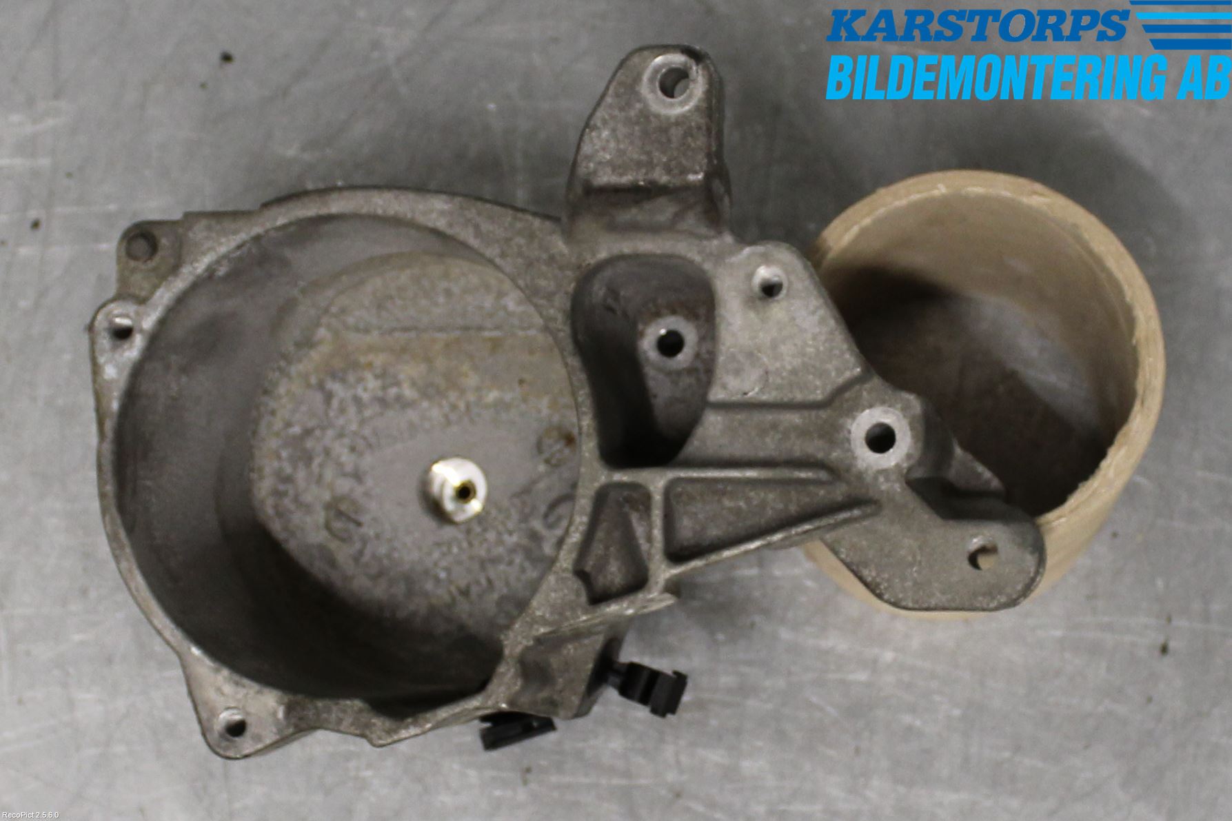 Volvo V60 14-18 Bränslefilter-Hållare