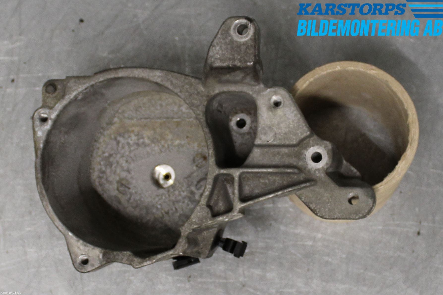 Volvo V60 14-18 Bränslefilter-Hållare