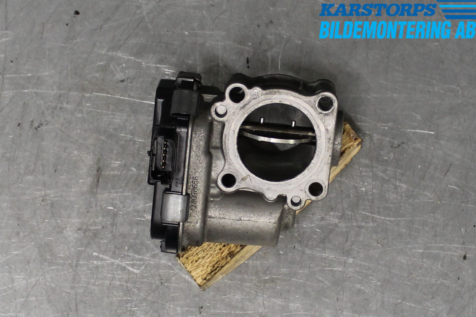 Volvo V60 14-18 Injspjällhus