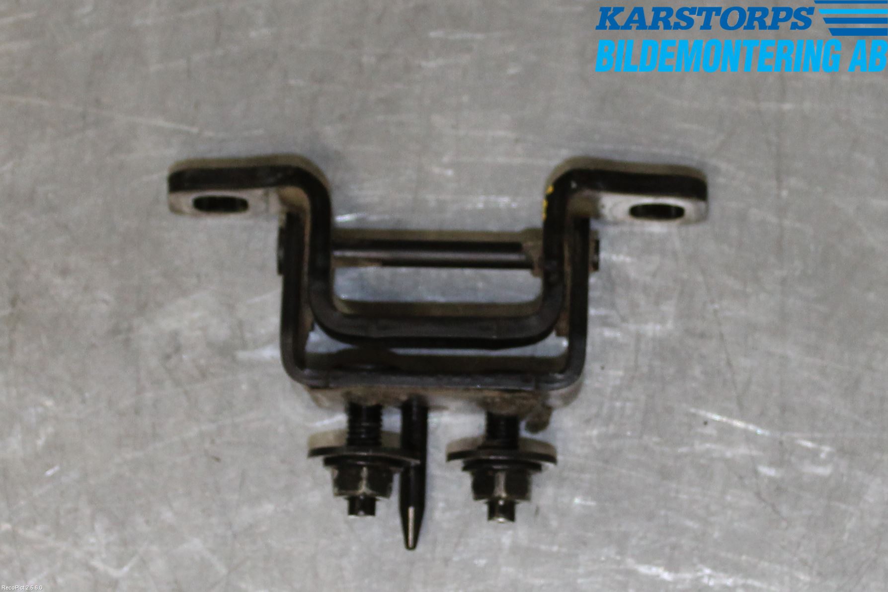 Volvo XC60 09-13 Bakluckegångjärn Vä