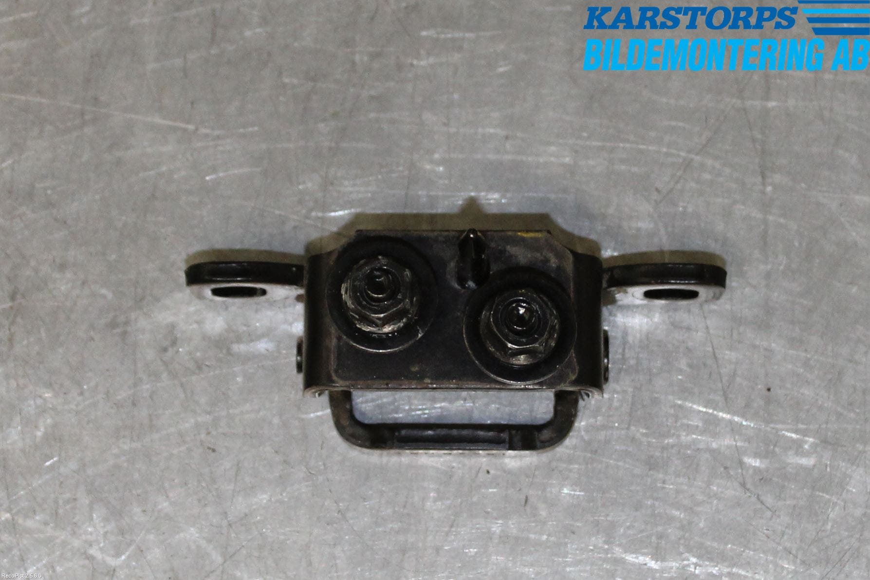 Volvo XC60 09-13 Bakluckegångjärn Hö