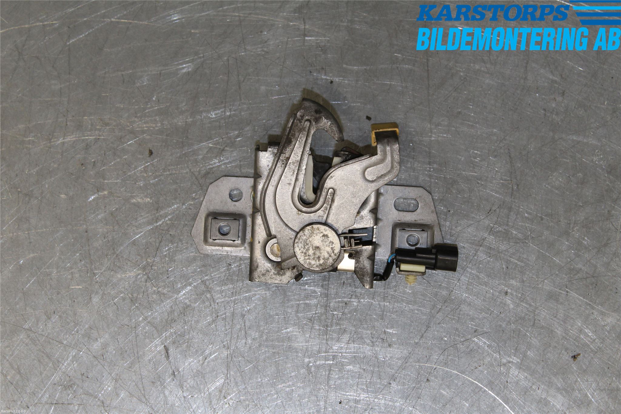 Volvo S40 04-07 Huvlås