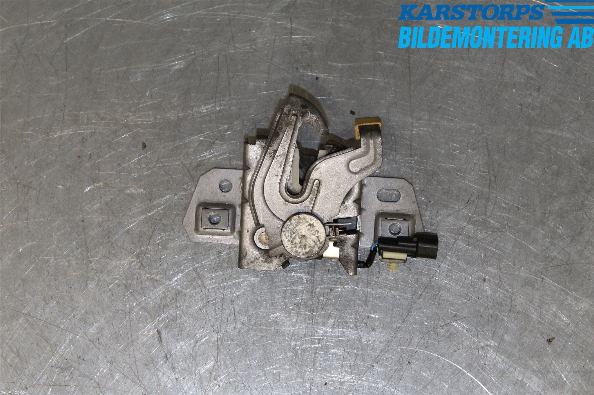 Volvo S40 04-07 Huvlås