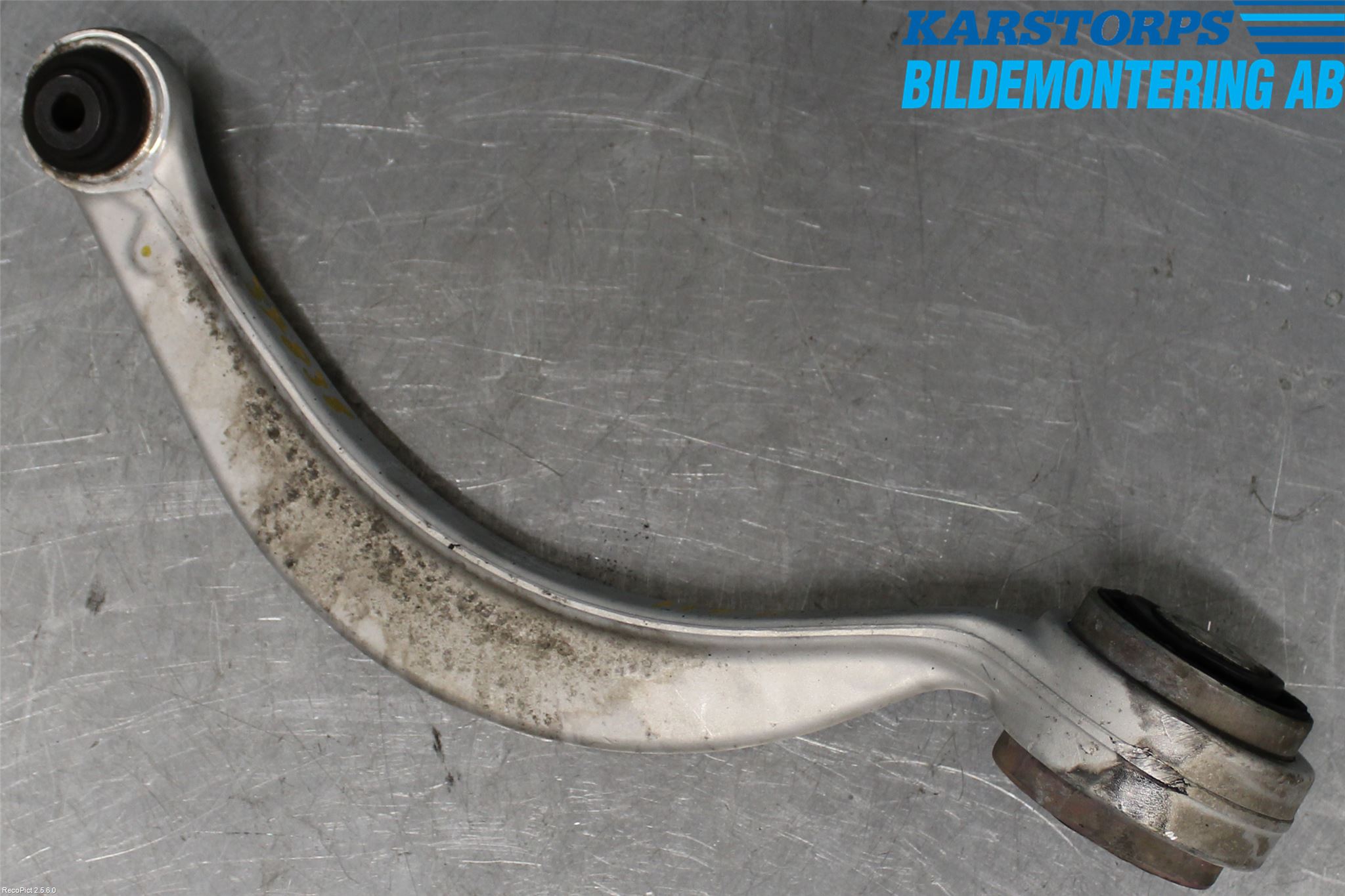 Jaguar XJ X350        03-09 Momentstag Fram