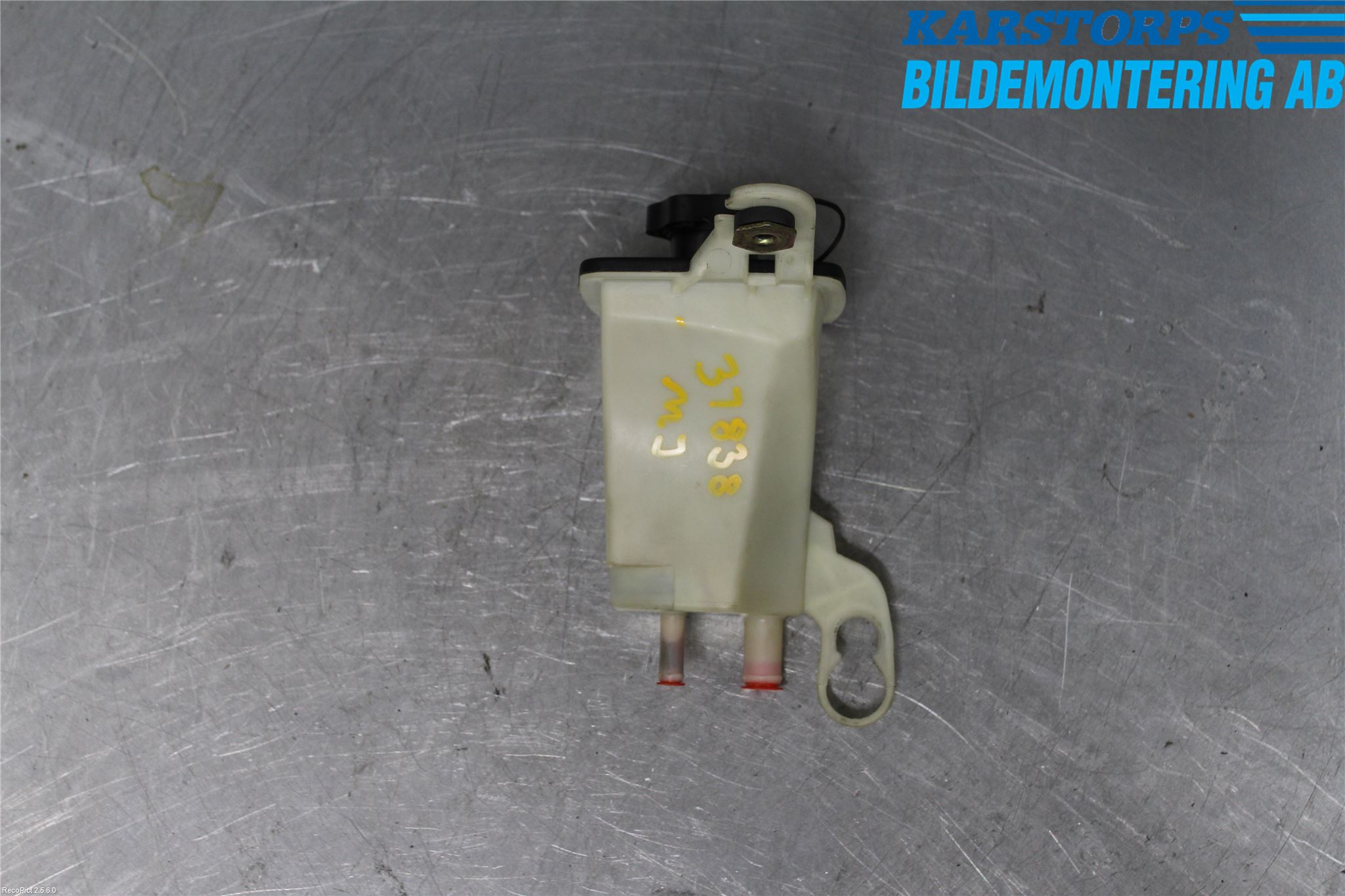 Jaguar XJ X350        03-09 Styrservooljebehållare