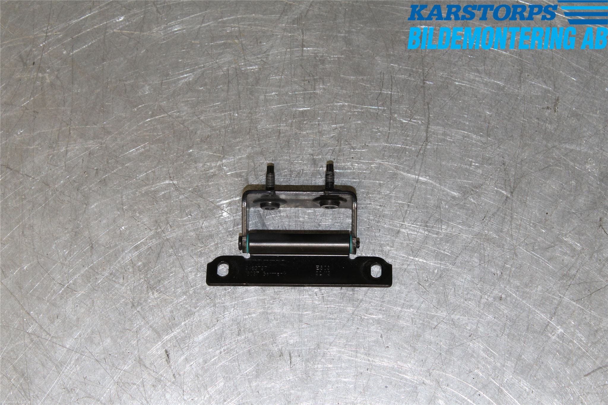 Volvo XC90 07-14 Bakluckegångjärn Hö