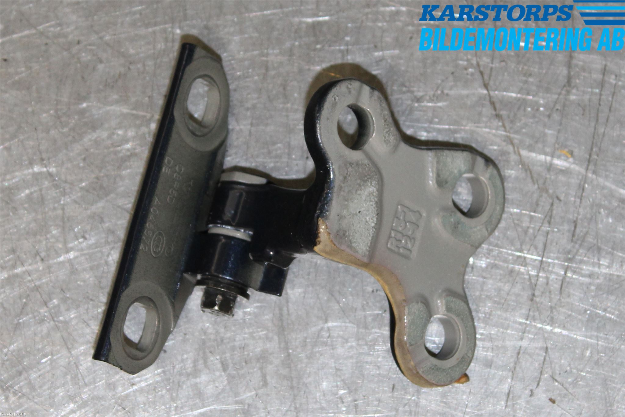 Volvo V60 14-18 Dörrgångjärn