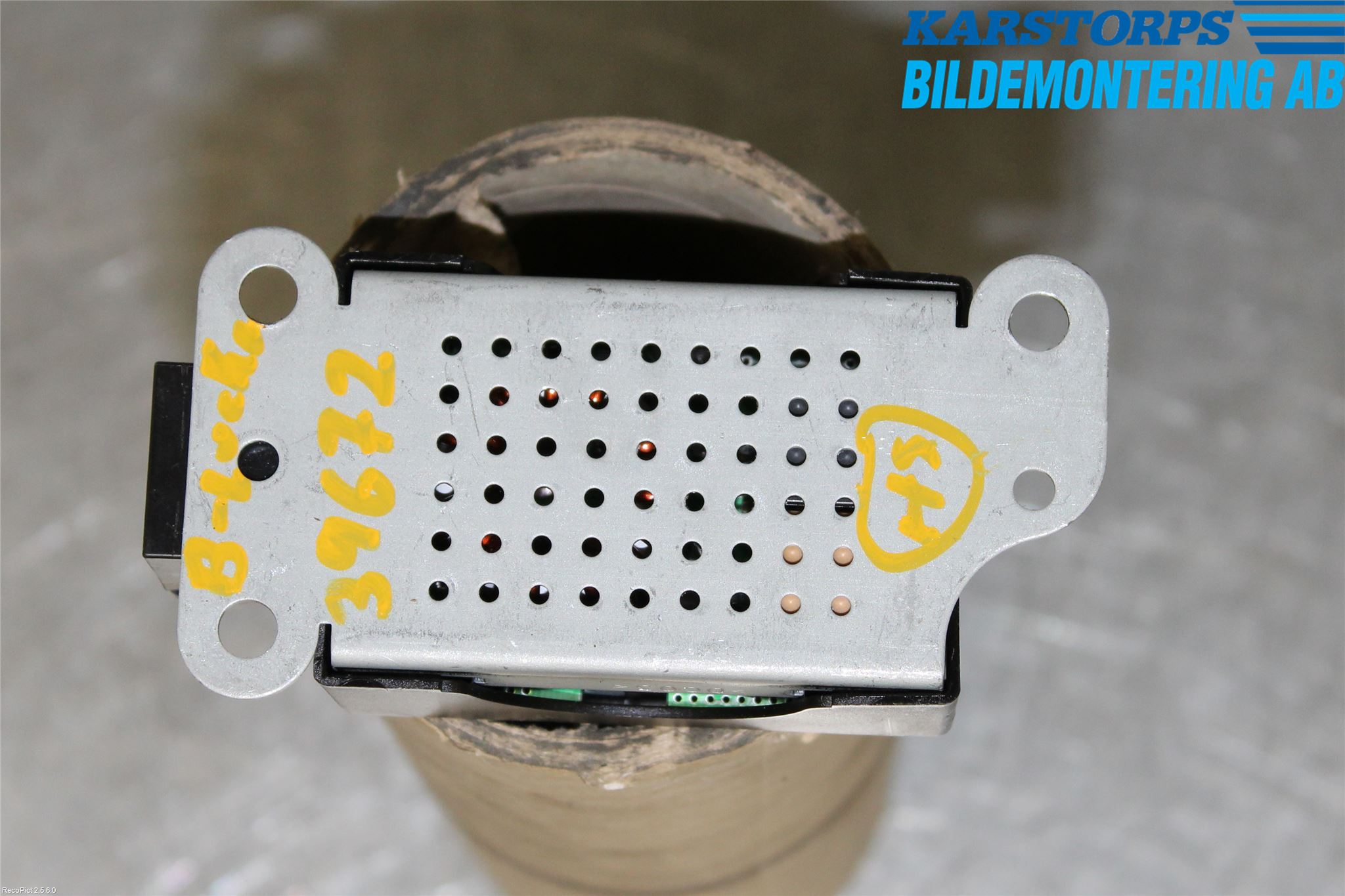 Volkswagen VW GOLF VI 09-13 Antennförstärkare