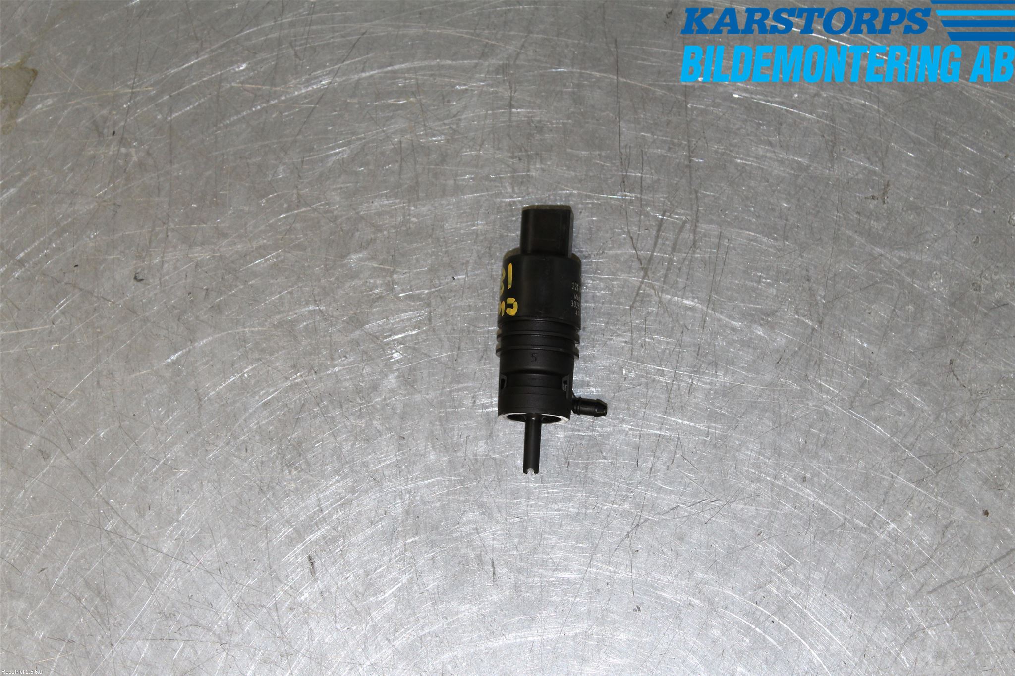 Mercedes-Benz MB E-KLASS (W212) 09-16 Spolarpump Vindruta