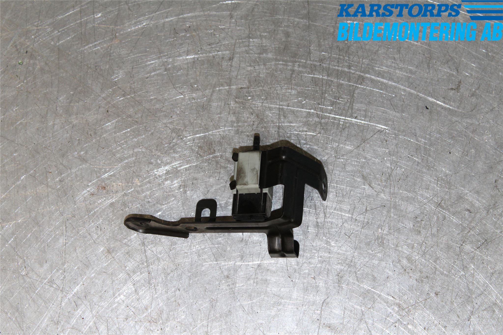 Kia CEED 12-18 Vakuumventil