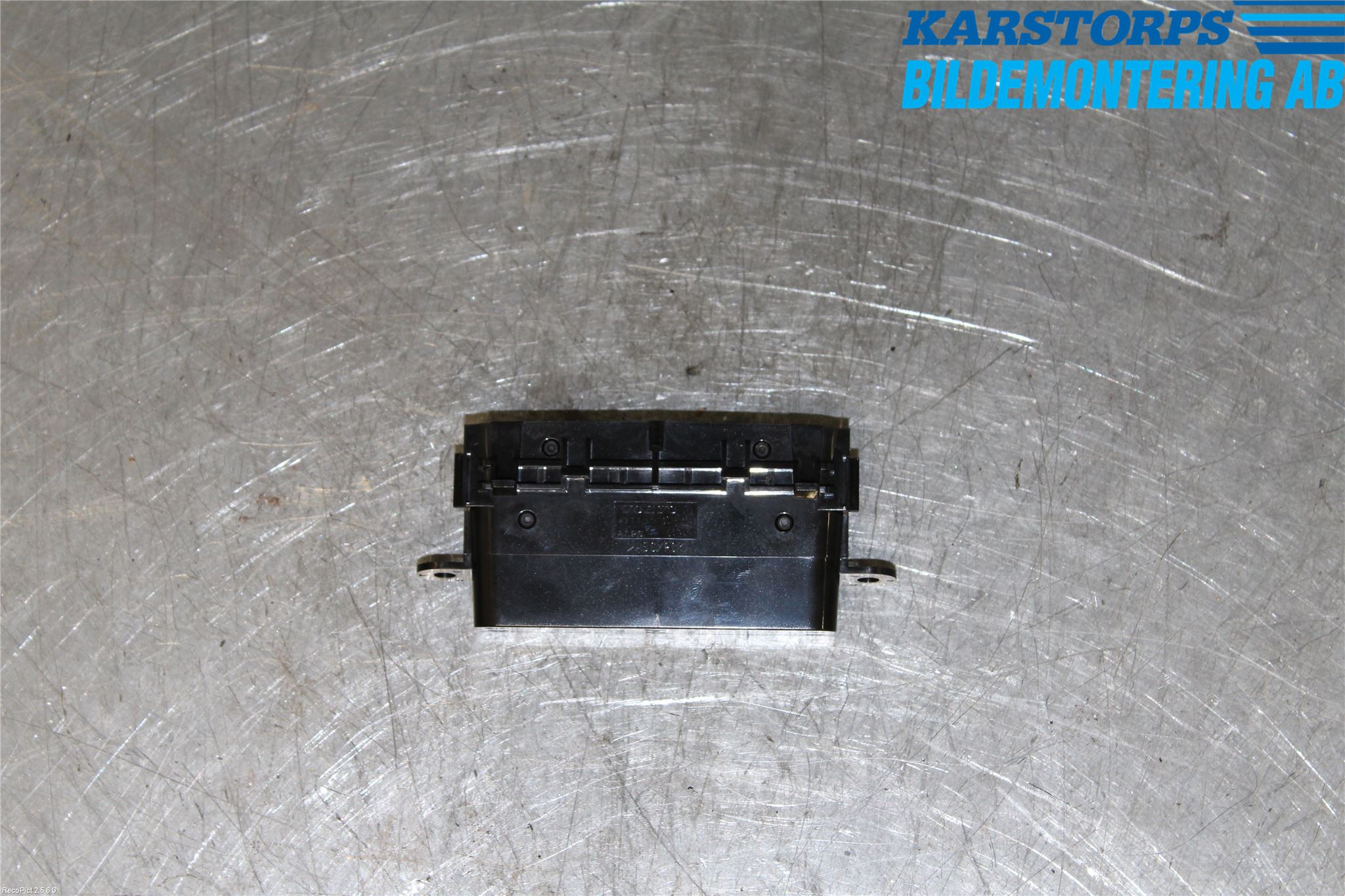 Volvo XC90 07-14 Instrumentbräda Förvaringsfack