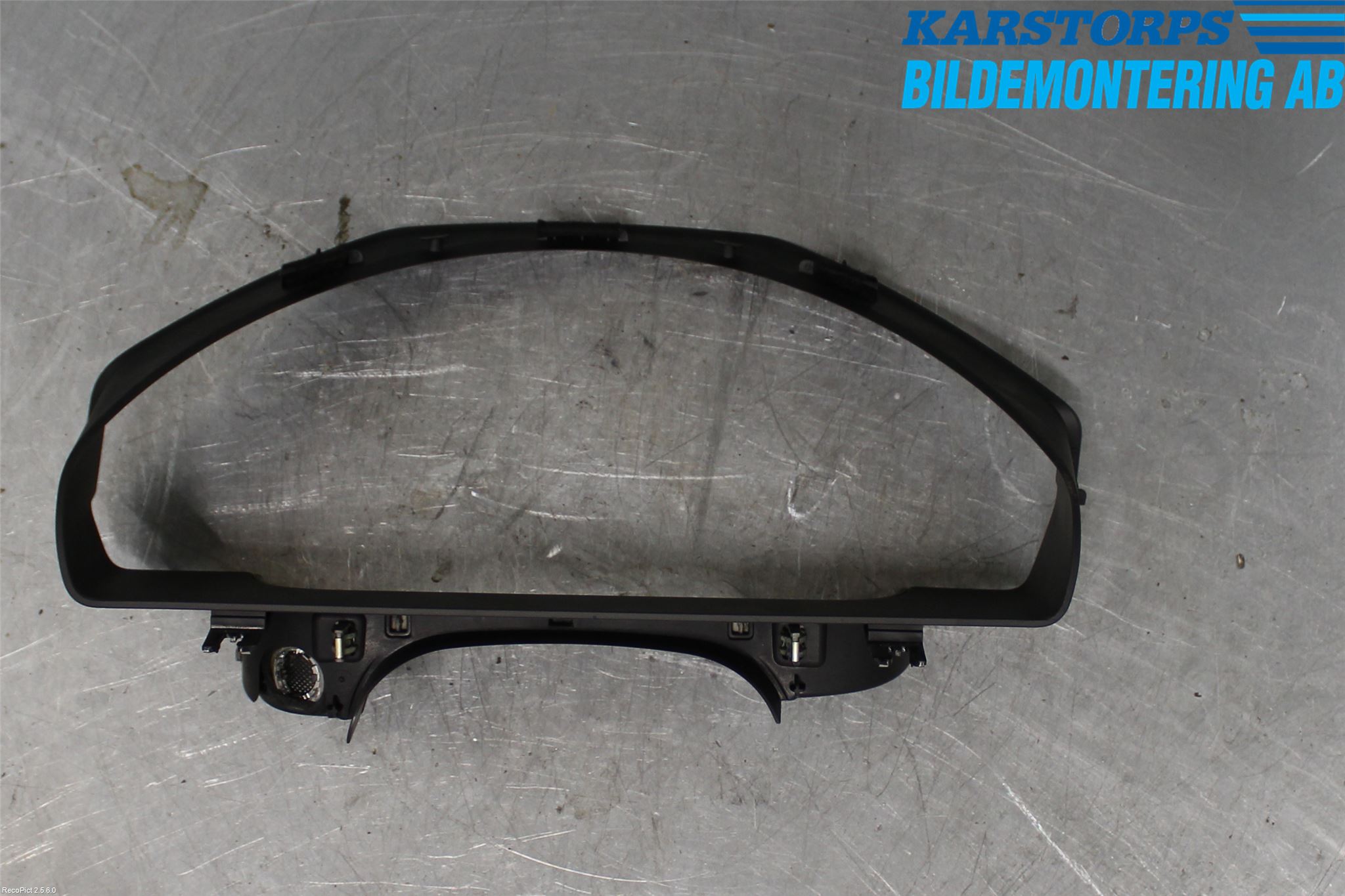 Mercedes-Benz MB E-KLASS (W212) 09-16 Instrumentsarg