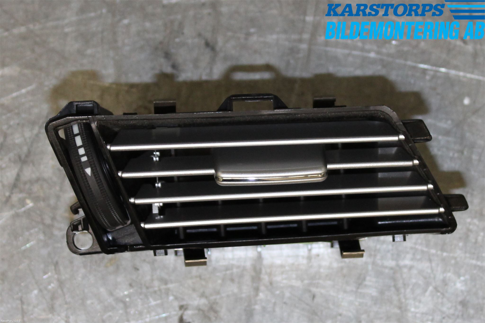 Mercedes-Benz MB E-KLASS (W212) 09-16 Defrosterkanal-Munstycke