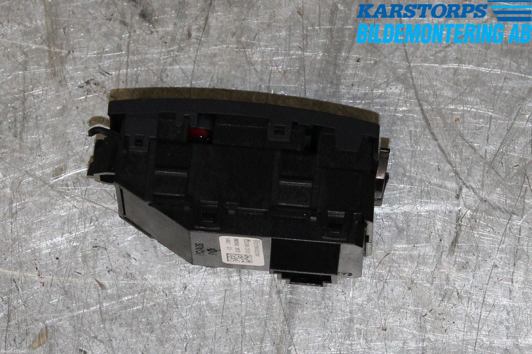 Mercedes-Benz MB E-KLASS (W212) 09-16 Strömställare Varnings