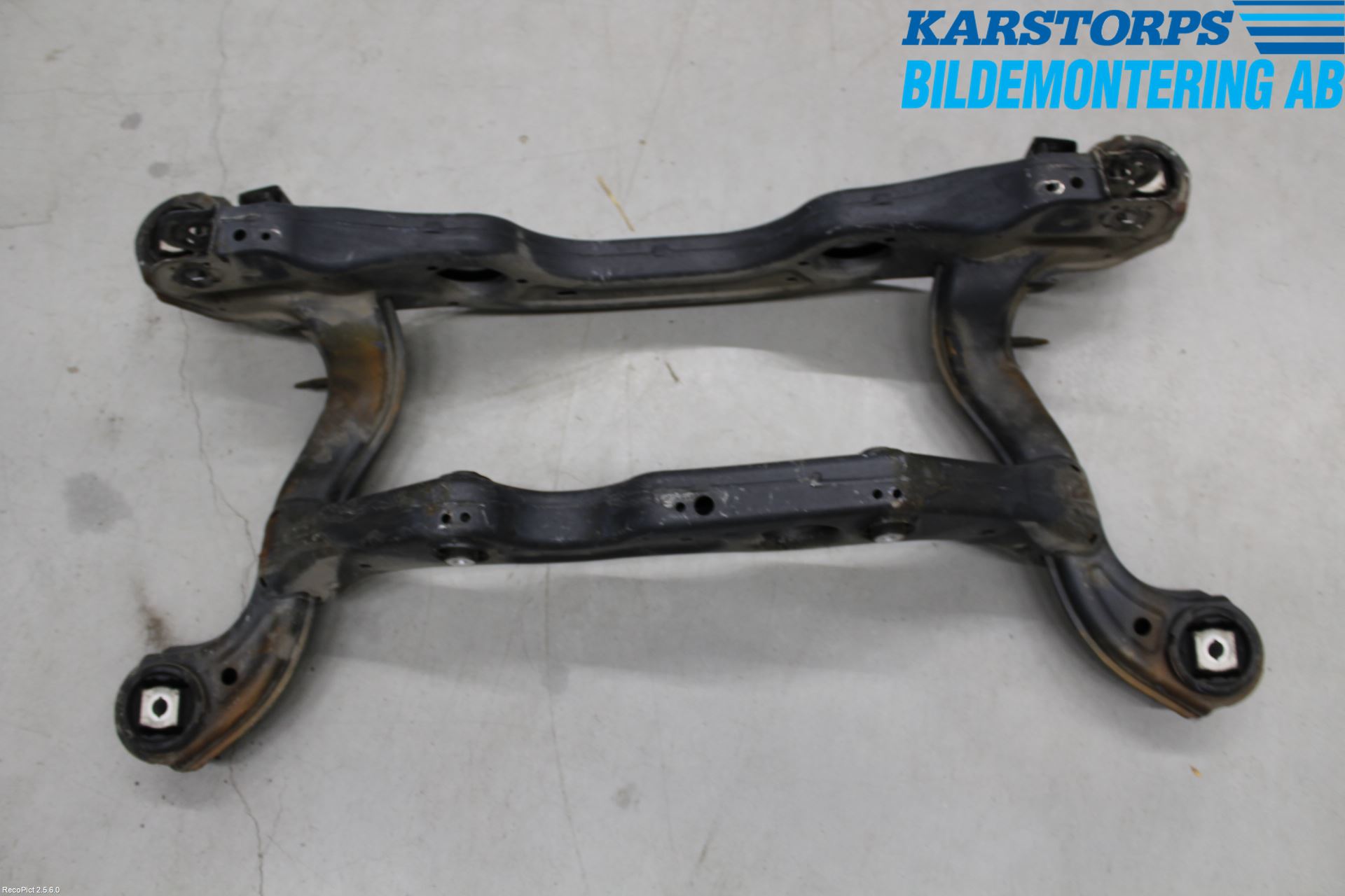 Mercedes-Benz MB CLA-KLASS (C117/X117) 13-19 Bakaxelbalk