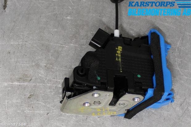 Kia CEED 12-18 Låskista-Dörrlås