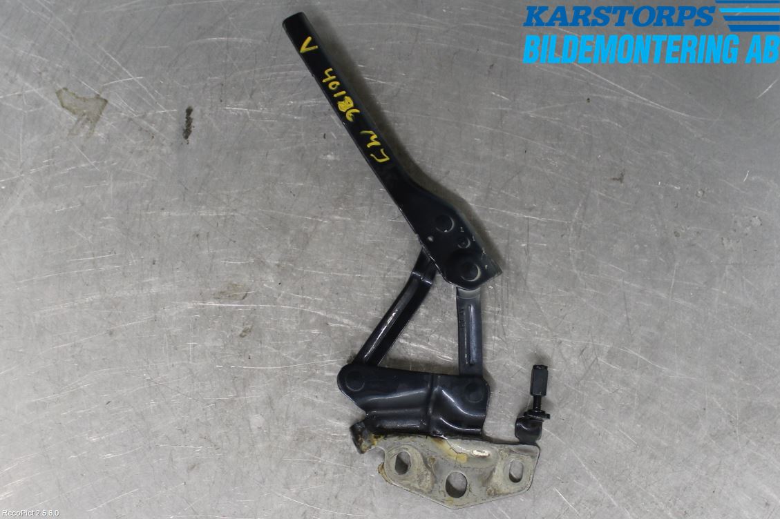 Volkswagen VW PASSAT 05-11 Huvgångjärn